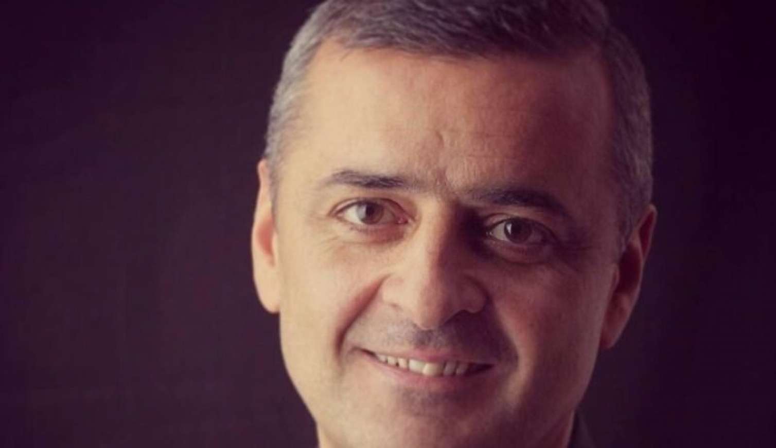 Pantomima Teatrının direktoru “Green Card” uddu 