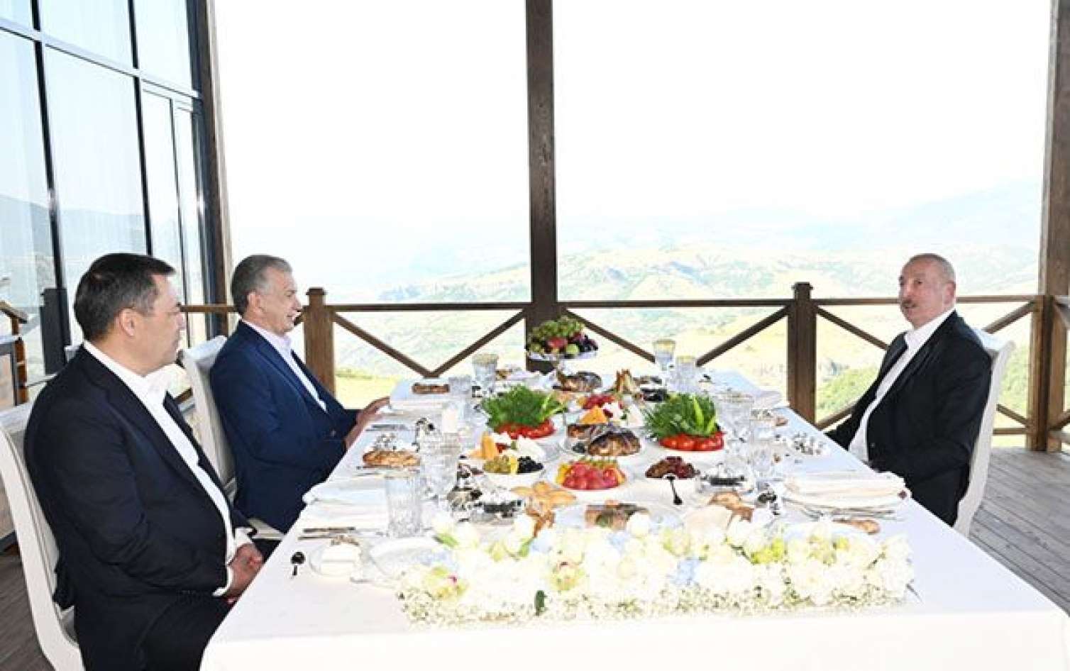 Prezidentlərin Şuşada qeyri-rəsmi naharı olub 