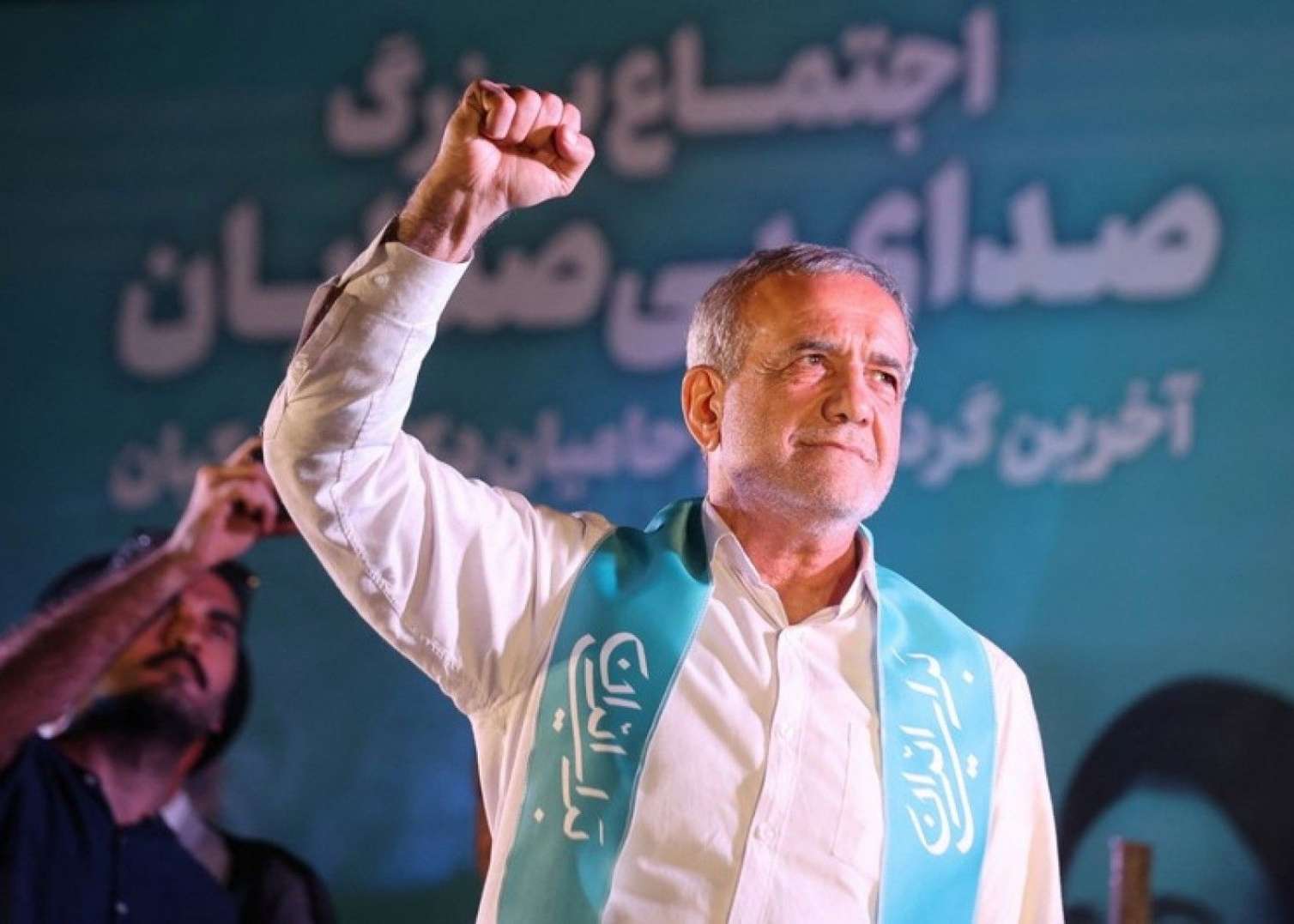 "Pezeşkianın hakimiyyəti Azərbaycana çox şeylər verəcək" - Politoloq 