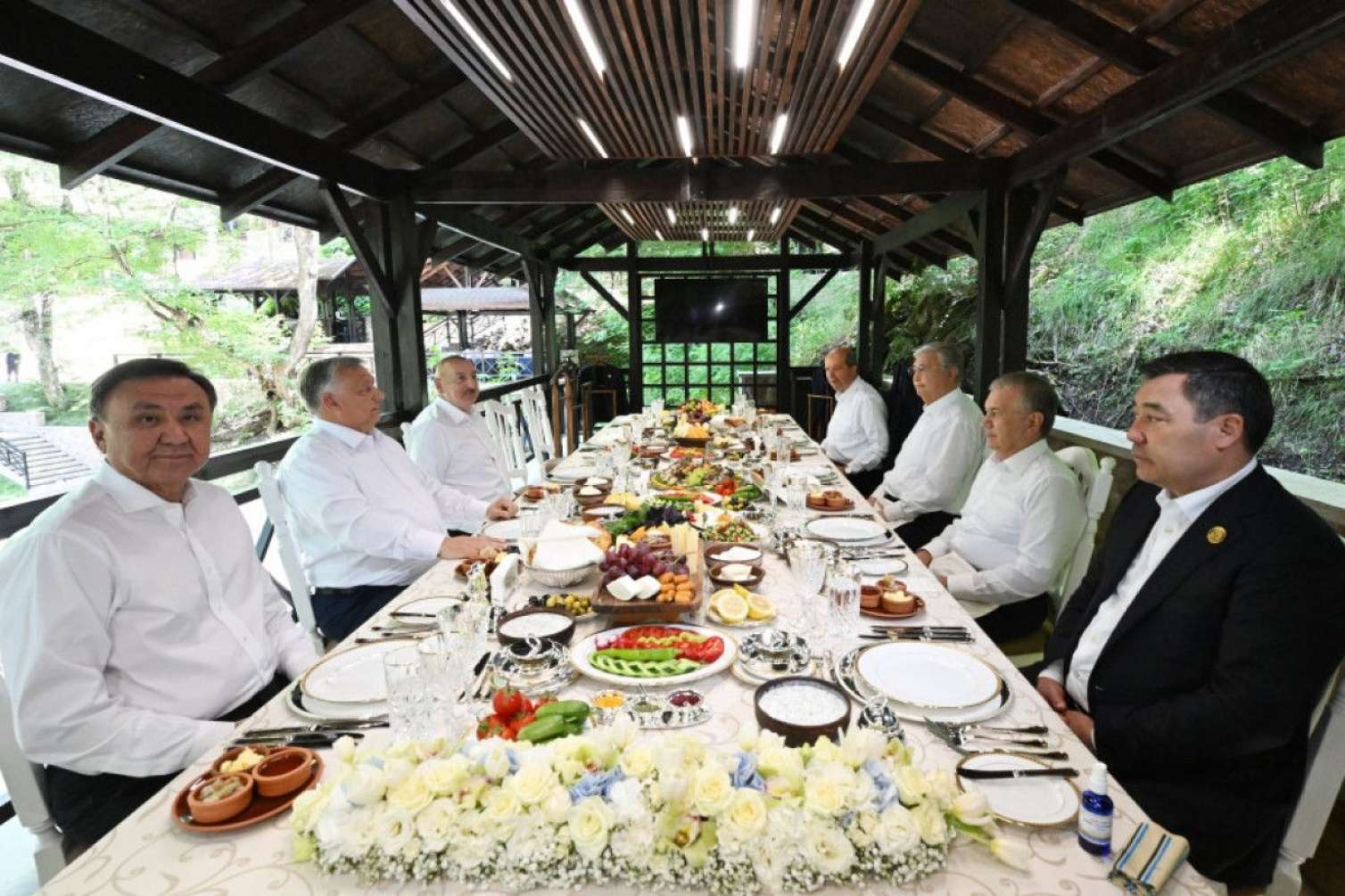 İlham Əliyev TDT liderlərinə ziyafət verdi - FOTO 