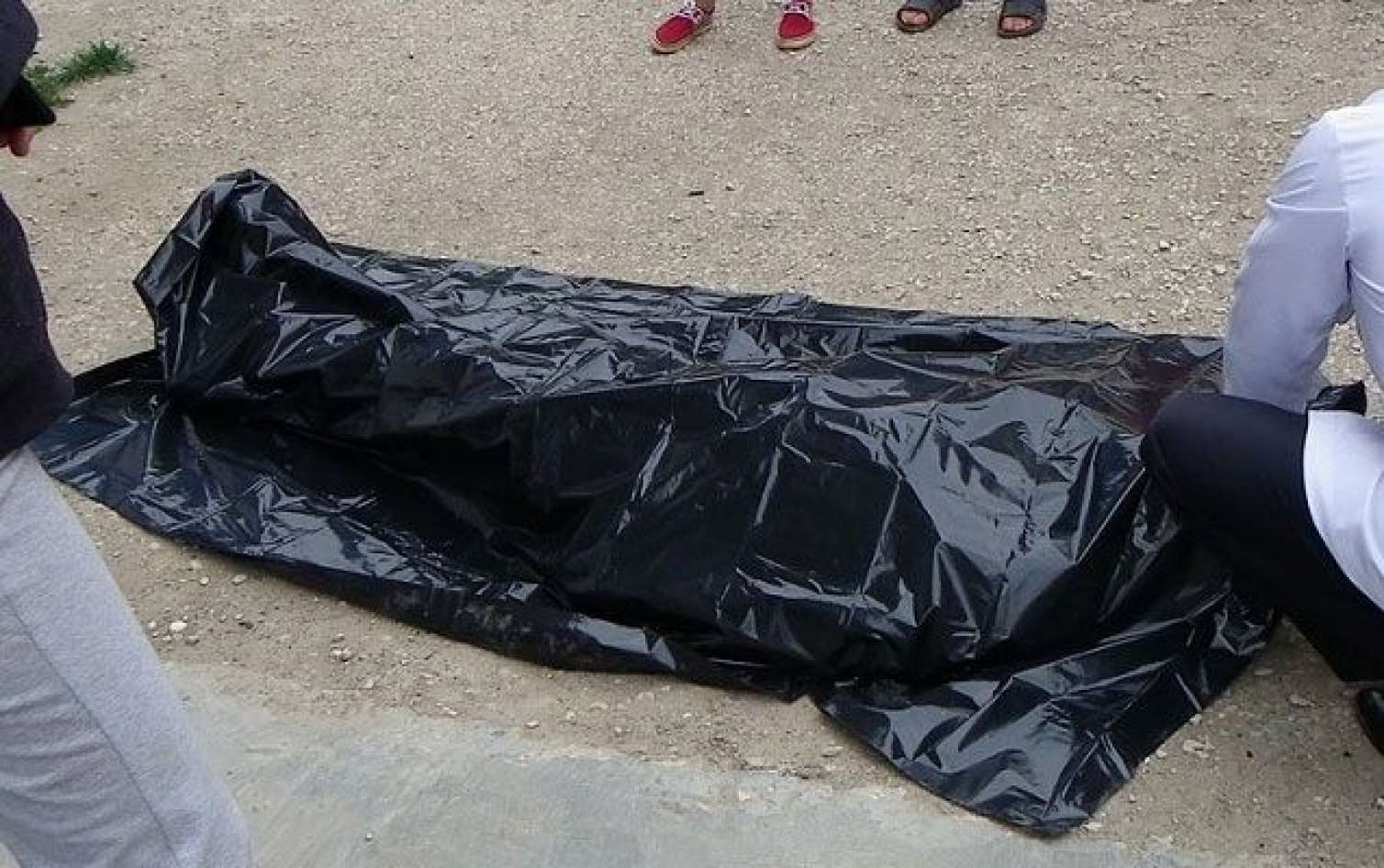 Bağ evində asılmış MEYİT TAPILDI 