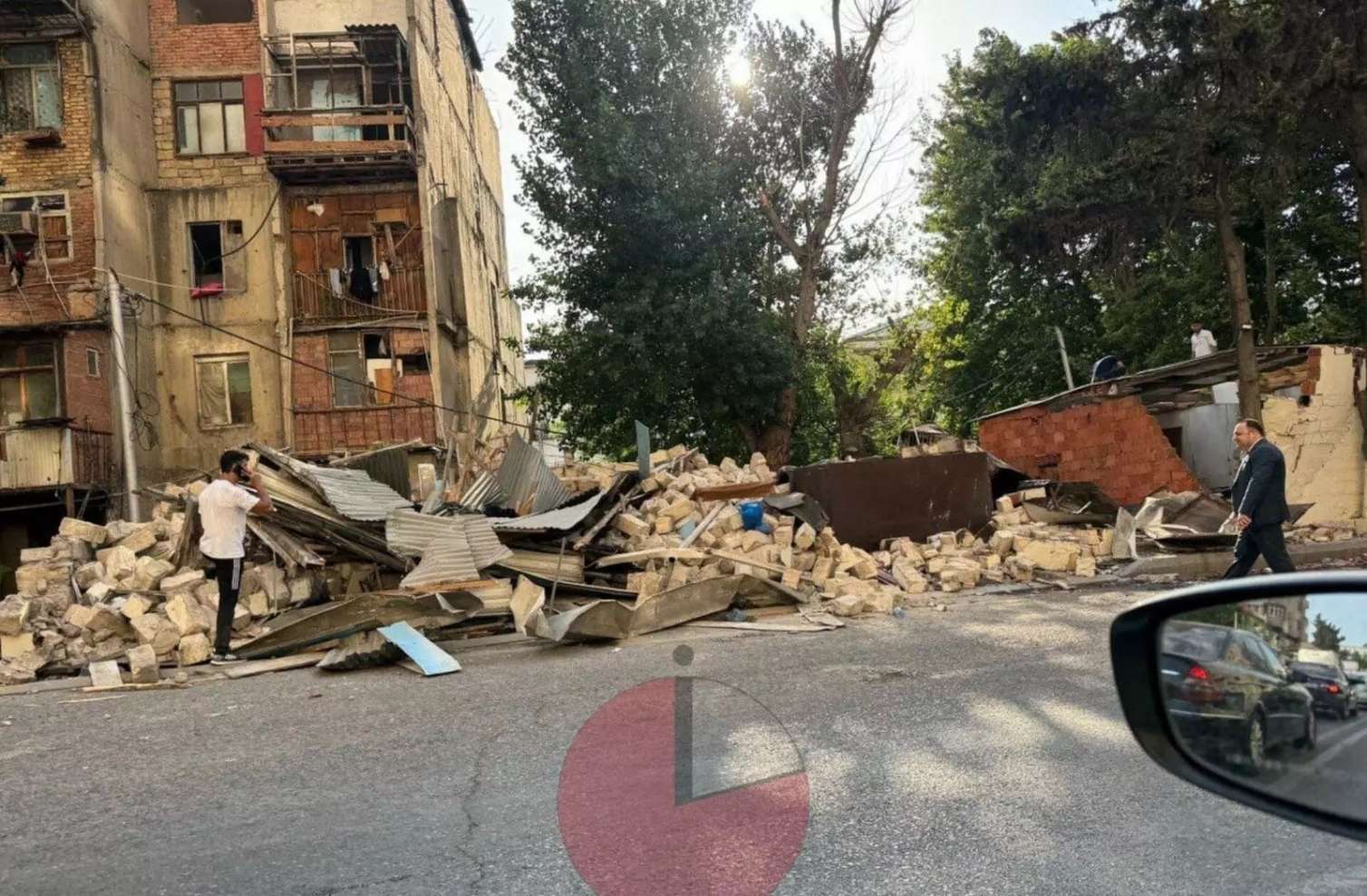 Yasamalda bəzi obyektlər sökülür - FOTO 
