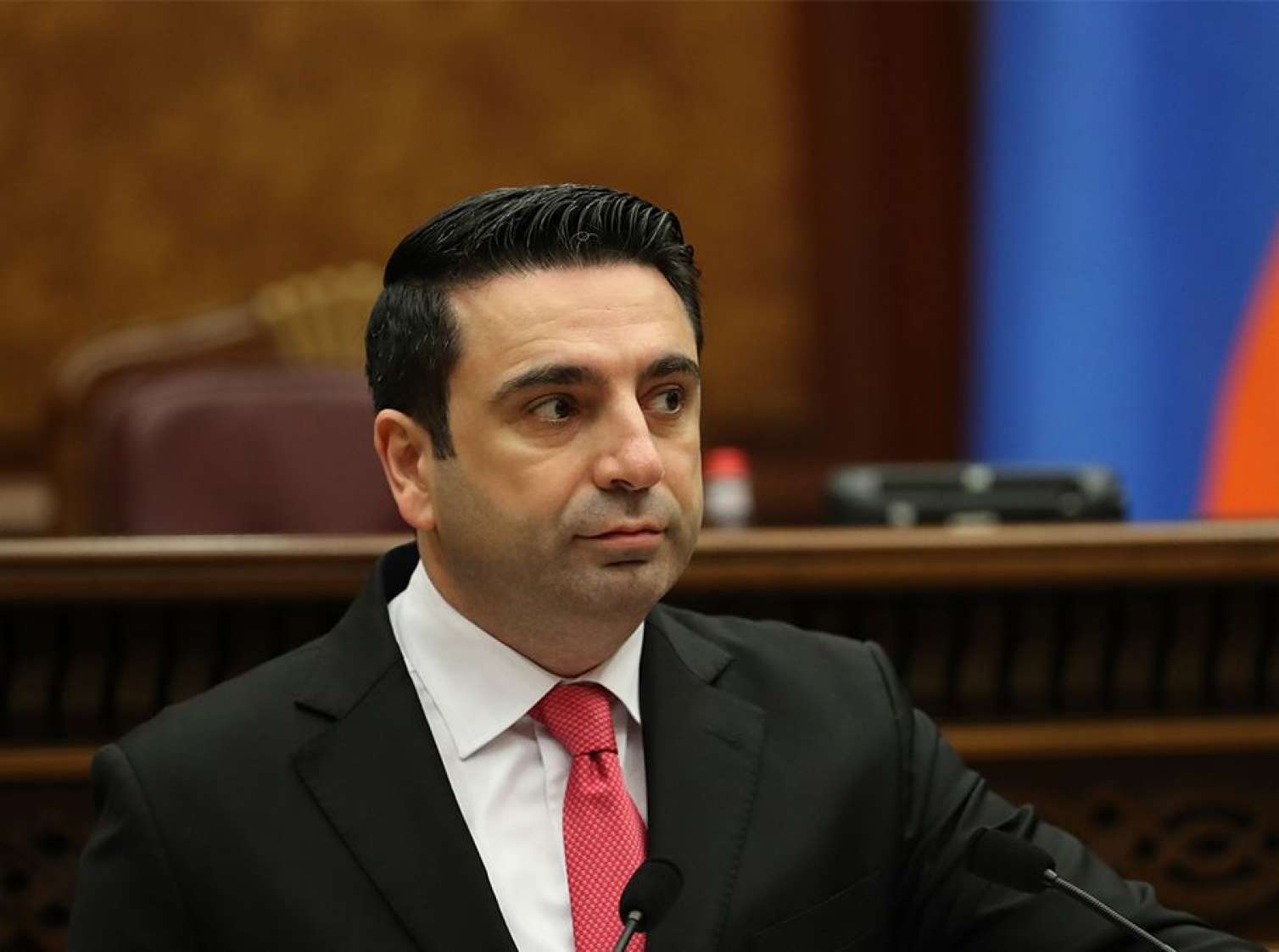 "Sülh müqaviləsi imzalananda ermənilər Bakıda yaşaya bilər" -  Simonyan
