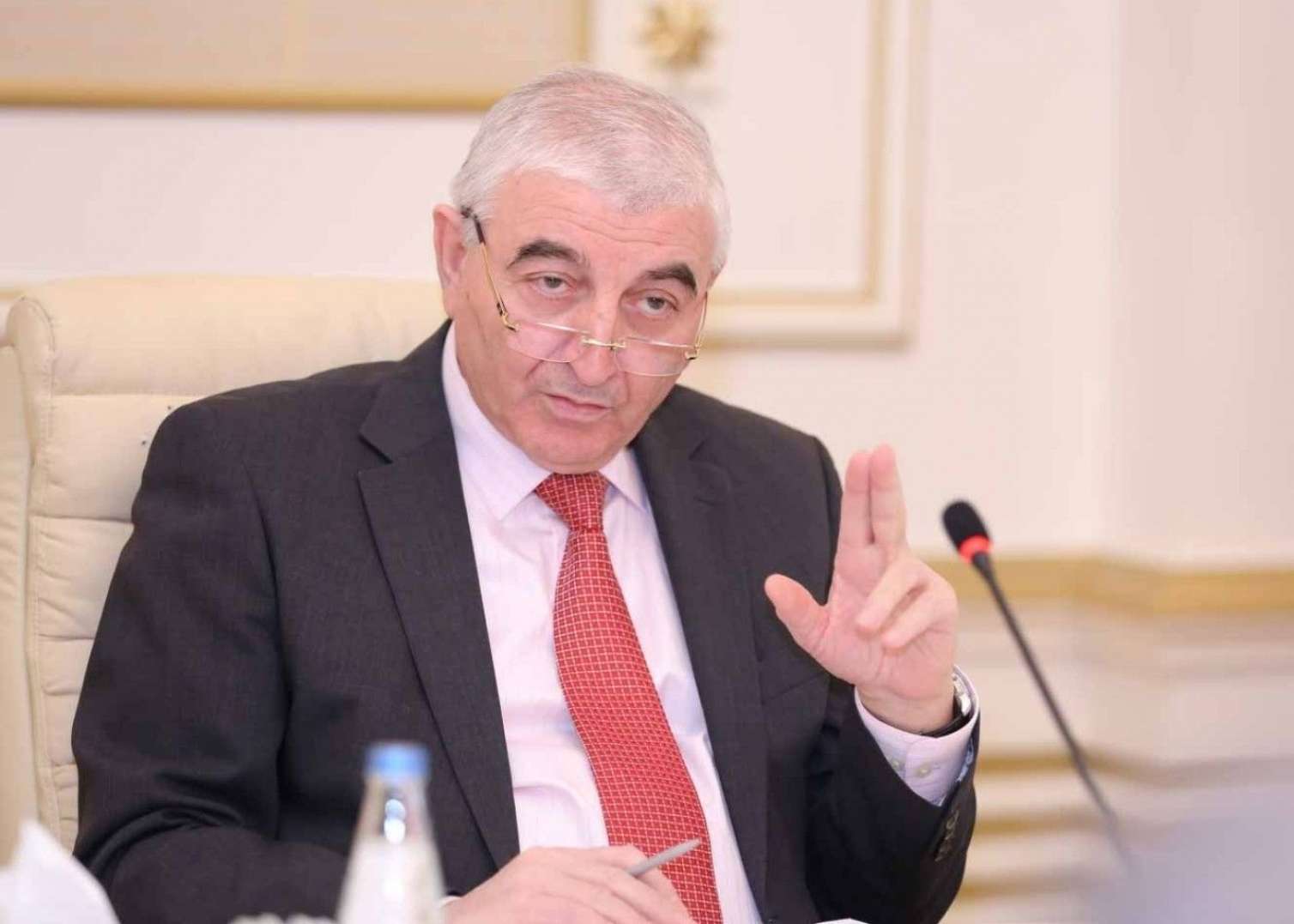 Məzahir Pənahovun oğlu ilə bağlı daha bir şok fakt:  Onu da döyübmüş