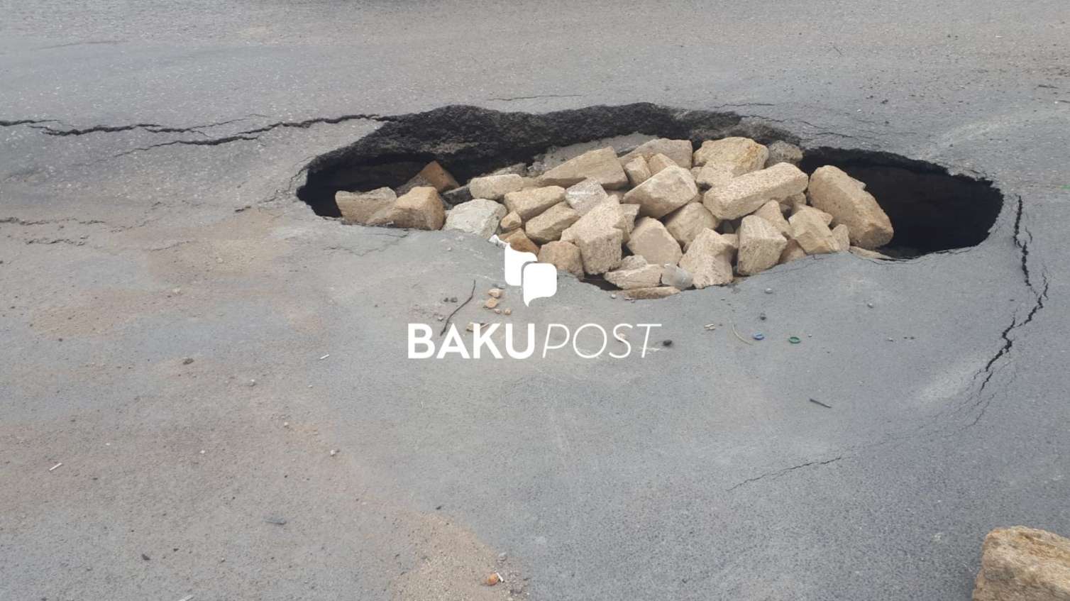 Bakı-Sumqayıt yolunun bir hissəsi çökdü - FOTOLAR 