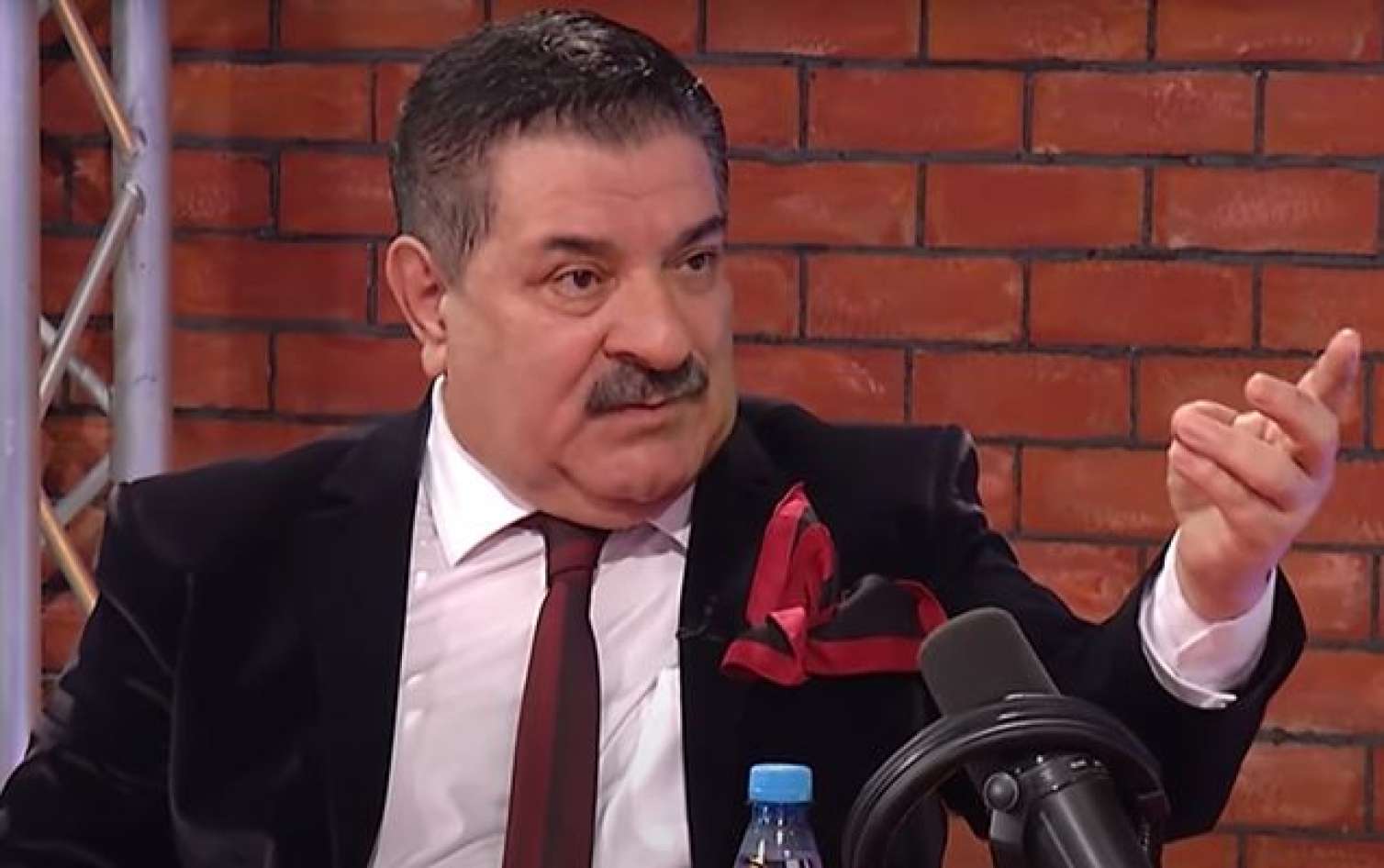 O qədər pulum var idi ki... - Ağadadaş Ağayev 