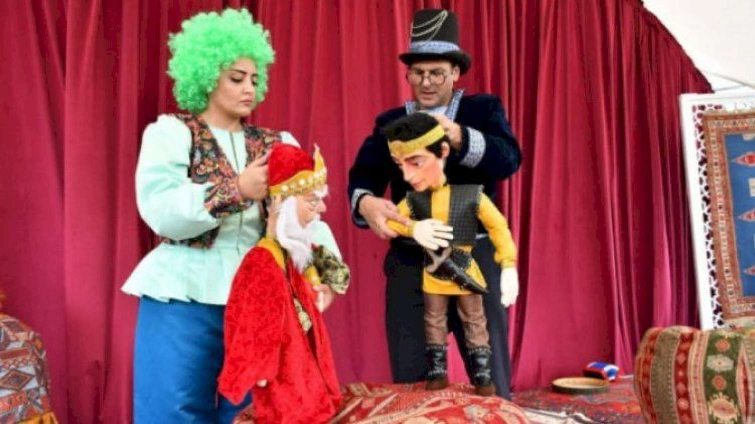 O böyüklükdə kollektivdə cəmi 2 nəfərə Xalq artisti fəxri adı verilib - Aktrisa 