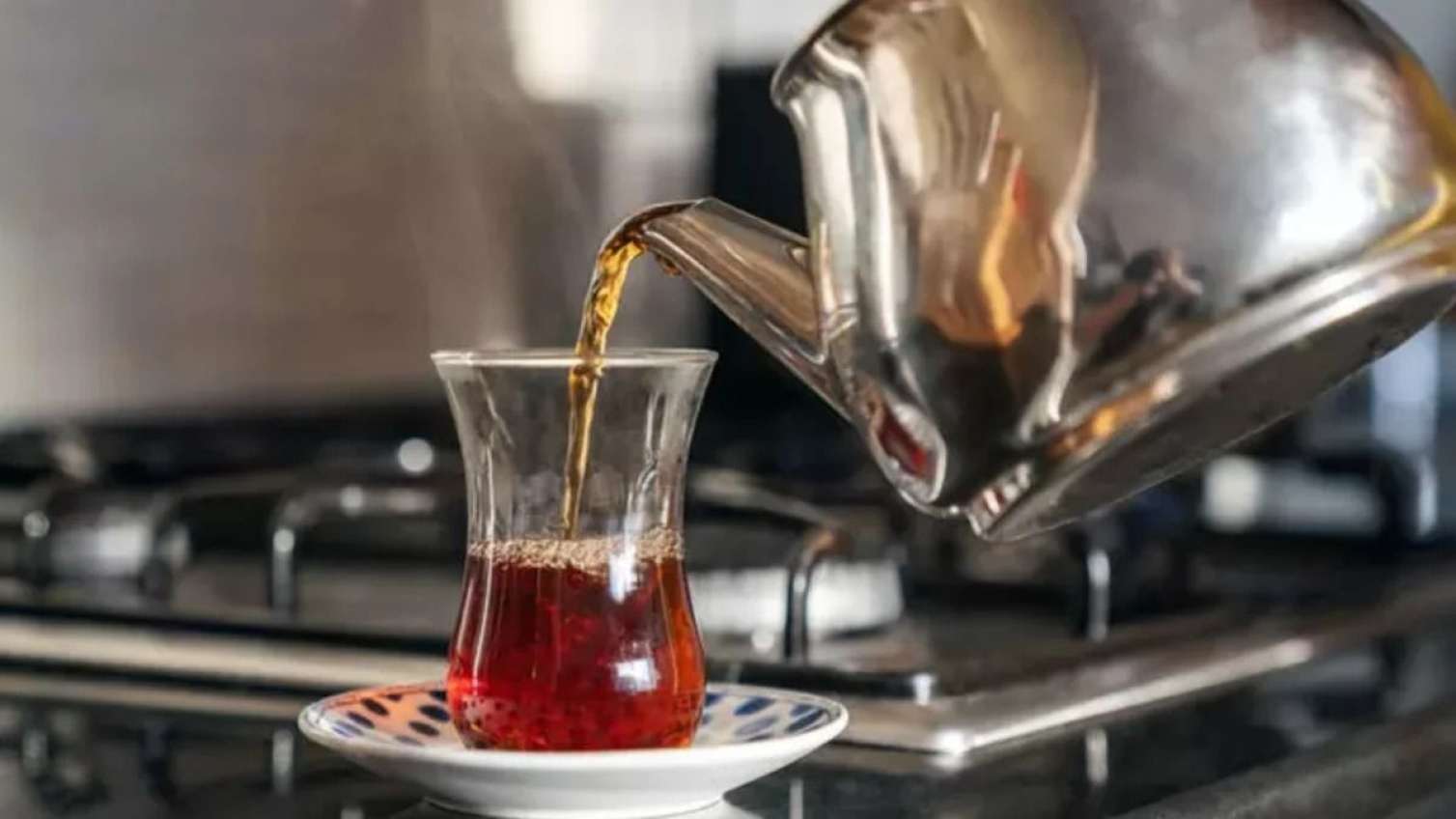 Bir kiloqramı 450 manata yerli çay 