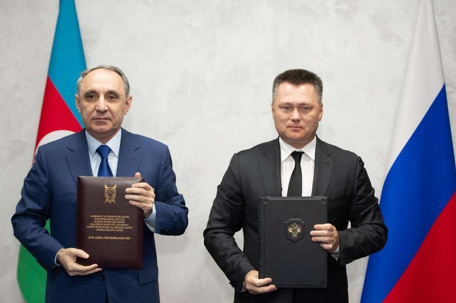 Kamran Əliyev Rusiyaya getdi -  FOTO