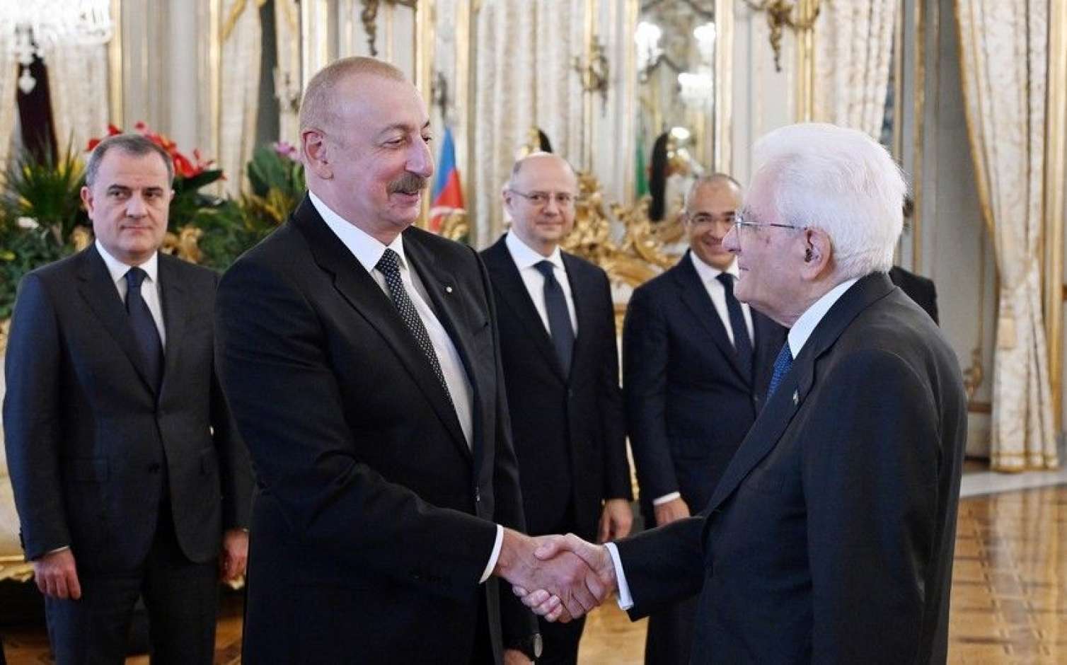 Prezidentlərin işçi naharı başladı 