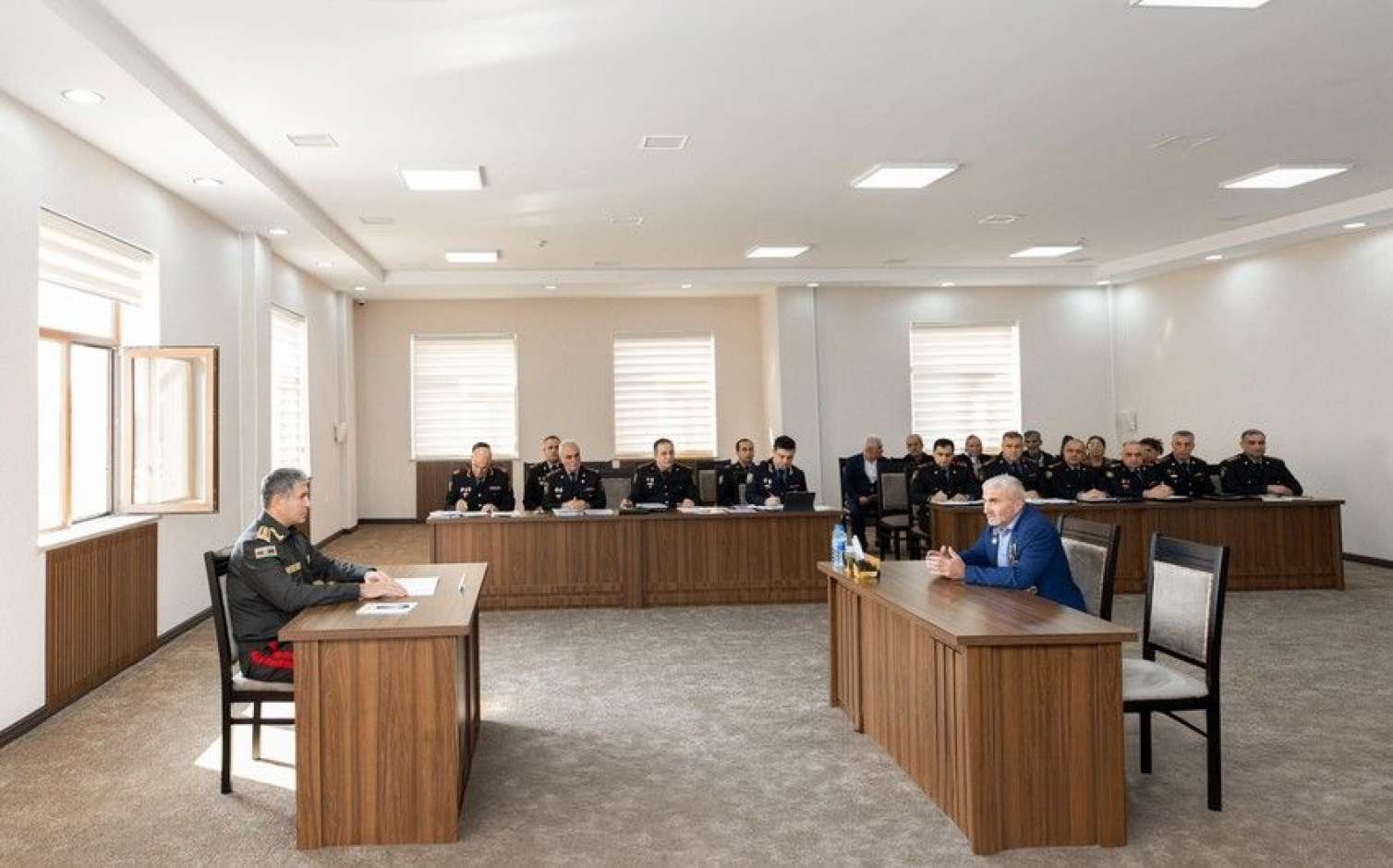 Vilayət Eyvazov polis rəislərinə tapşırıq verdi - Müraciətlərə operativ baxılsın -  VİDEO