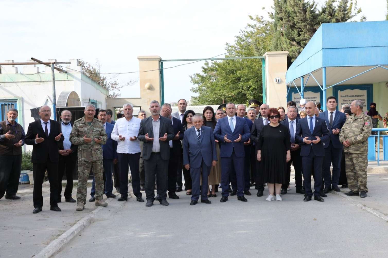 Suraxanıda şəhid məzarları ziyarət olundu - FOTO 