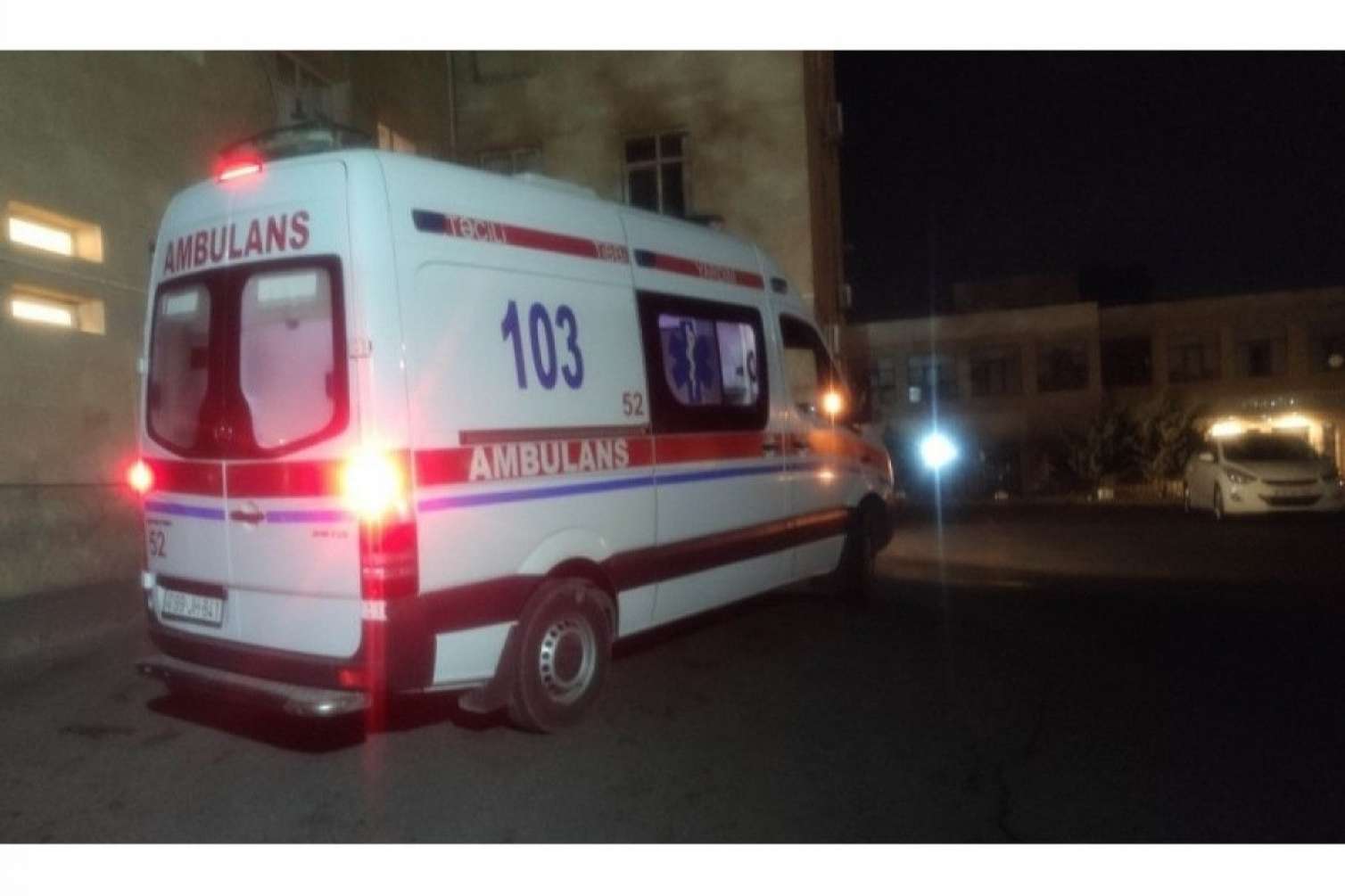 14 yaşlı oğlan 4-cü mərtəbədən yıxıldı - Komadadır 