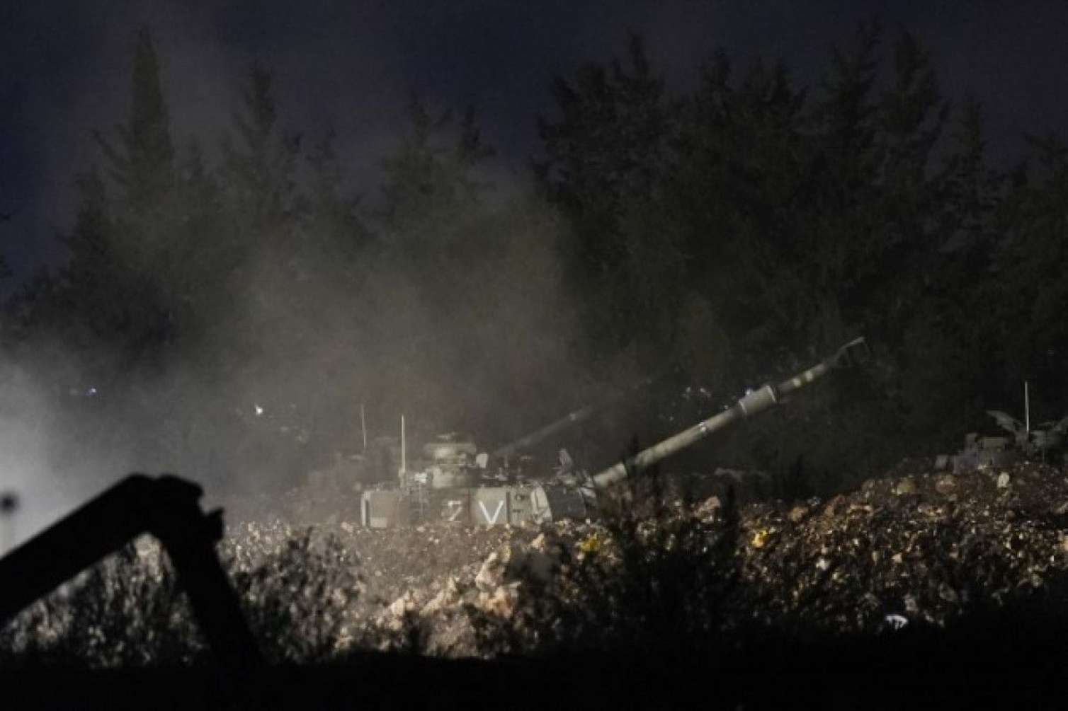 İsrail tankları və artilleriyası Livanı intensiv atəşə tutub 
