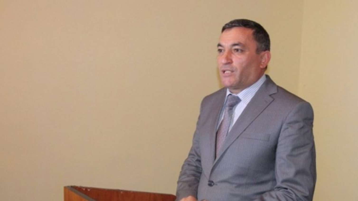 Sabiq rektorun qardaşı işdən çıxarıldı 
