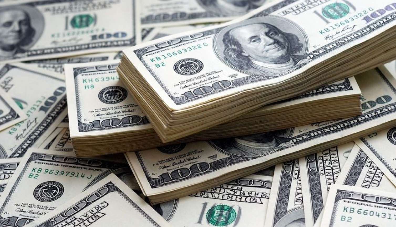 Türkiyədə dövriyyəyə saxta 600 milyon dollar buraxılıb? - İQTİSADÇI AÇIQLADI 