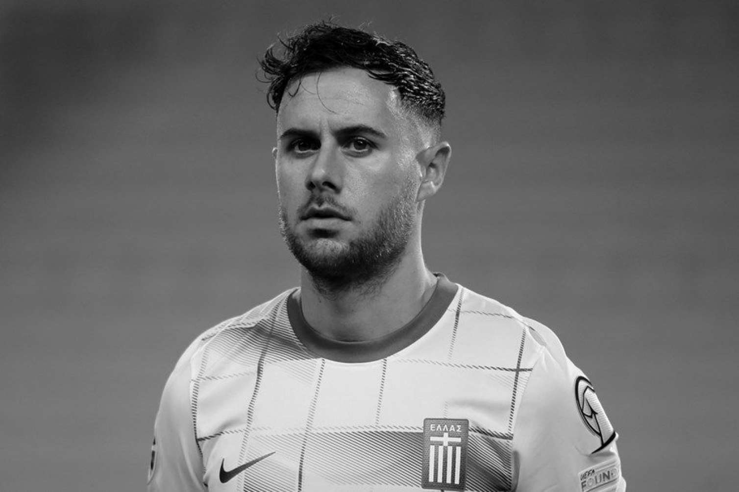 31 yaşlı futbolçu evində ölü tapıldı 