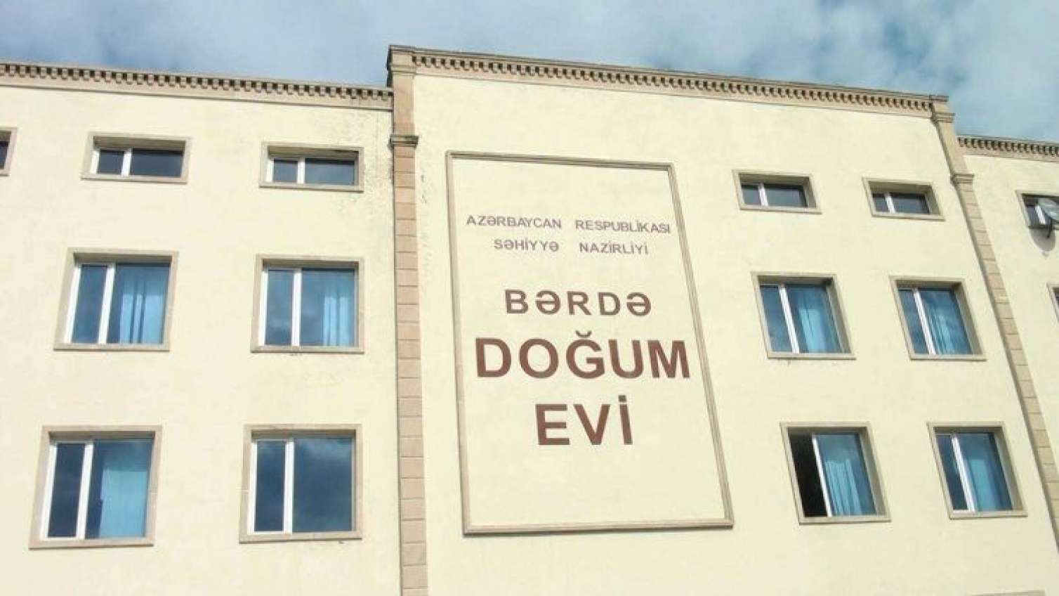 Səhv qan köçürülməsi gənc ananı komaya saldı - İDDİA  