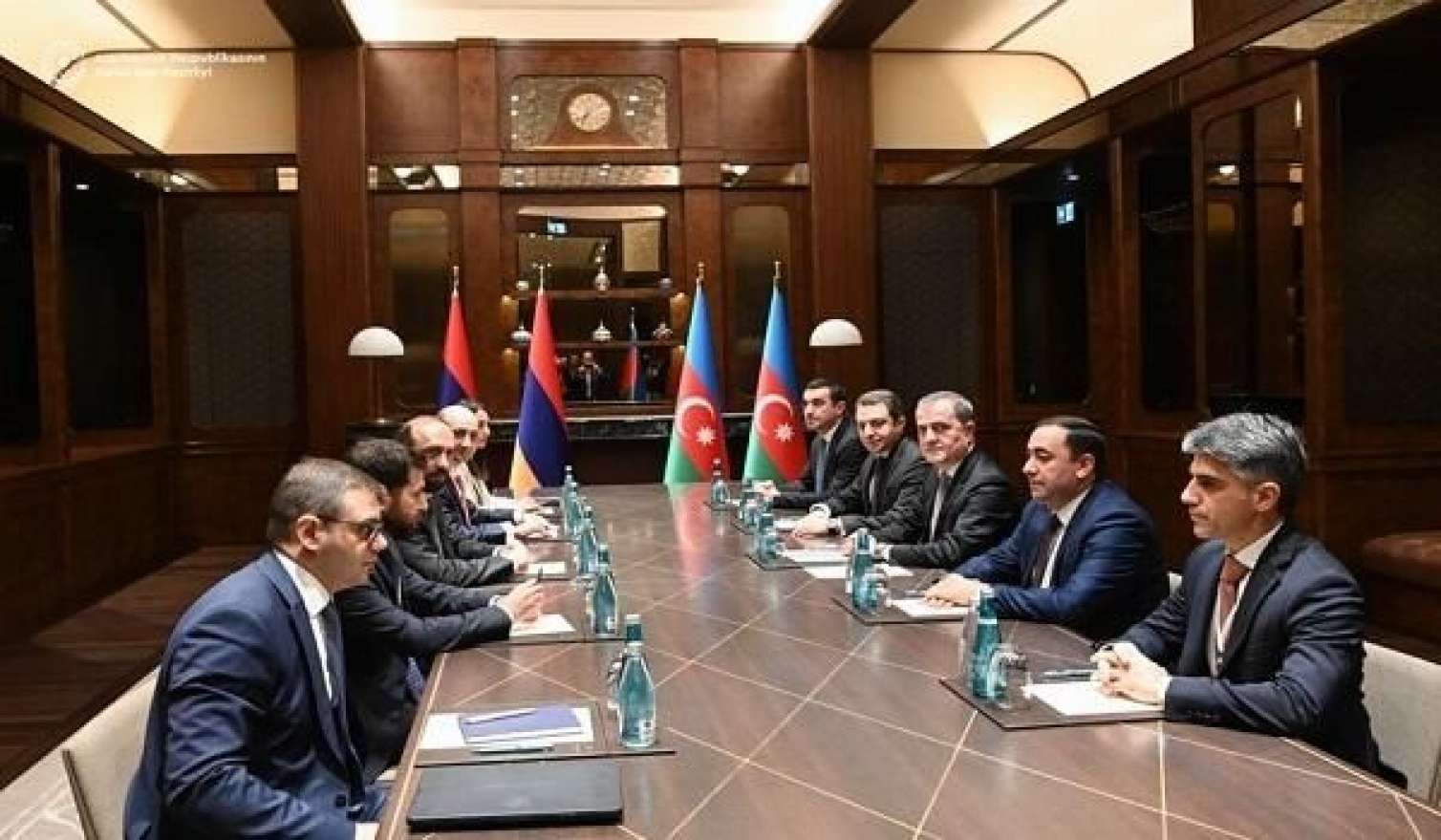 Bakı və İrəvan arasında sülh danışıqları keçirilib - FOTO/YENİLƏNİB 