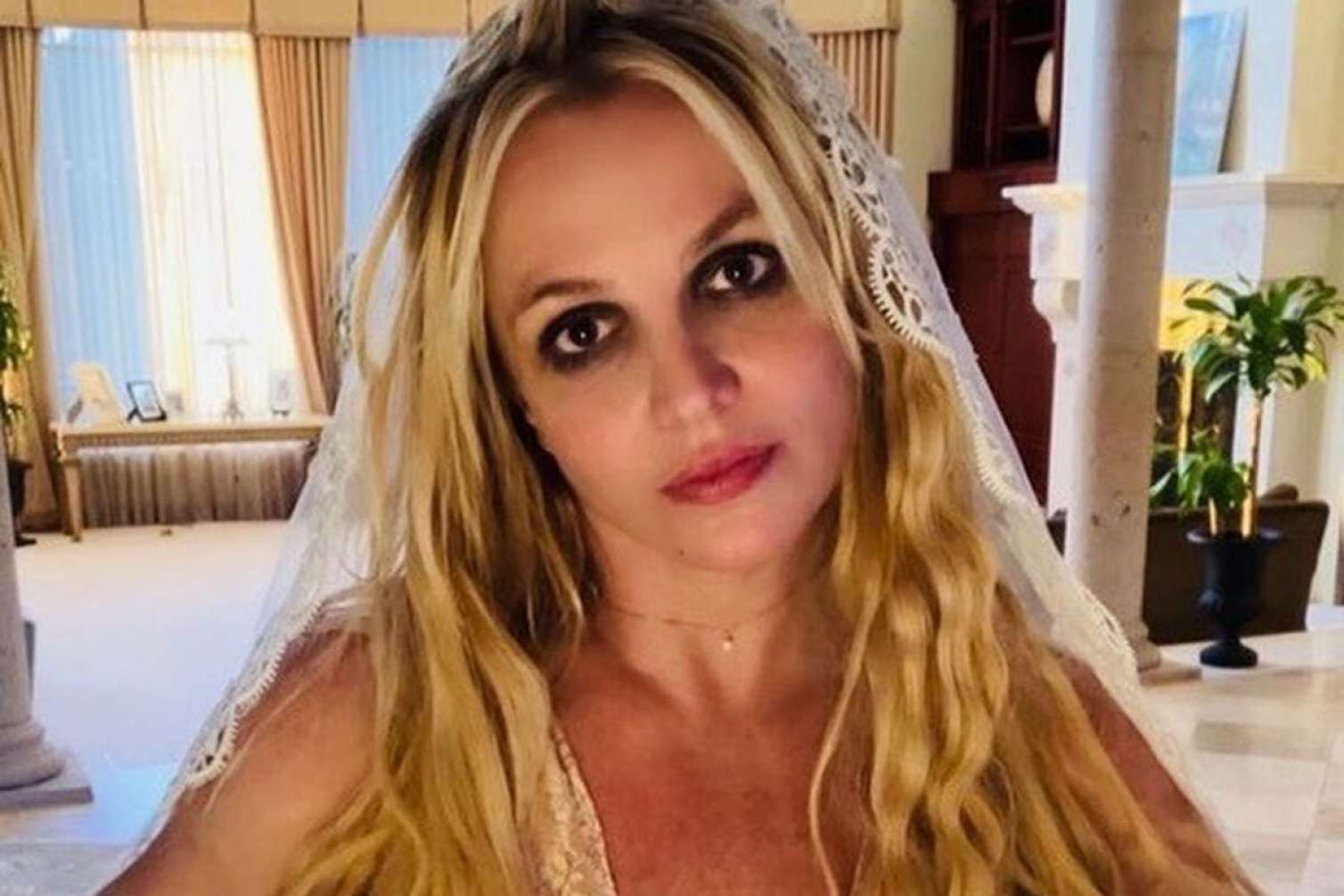 Britni Spirs özü-özünə ərə getdi - "Ən ağıllı qərarımdır" - FOTO 
