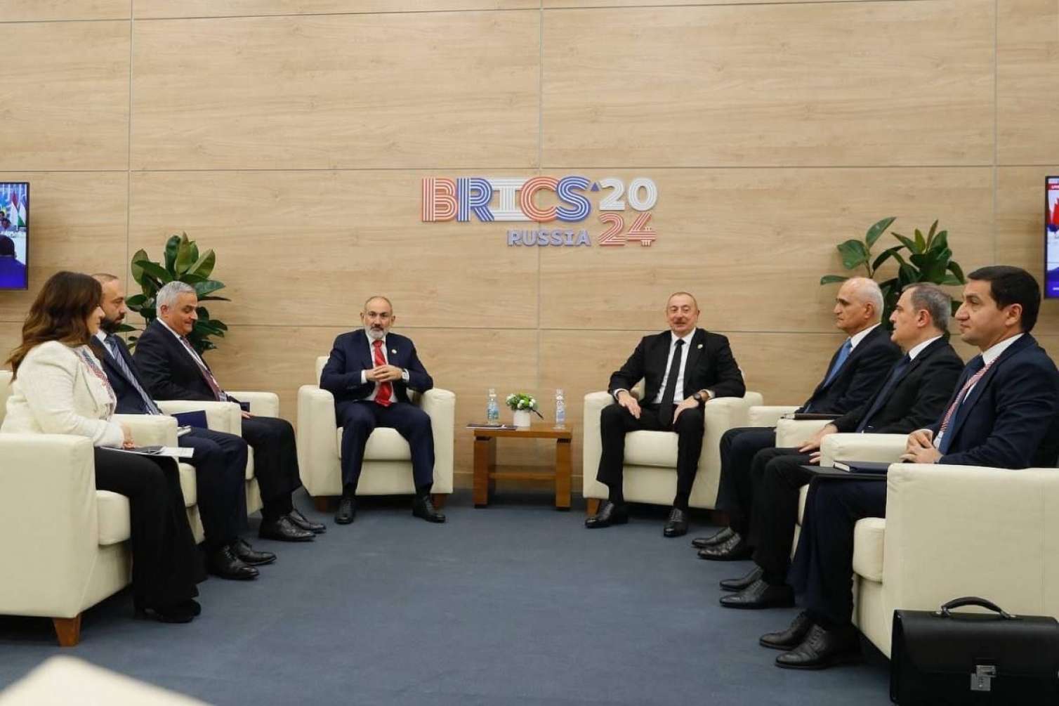 Bayramov və Mirzoyana sülhlə bağlı təlimat verildi  