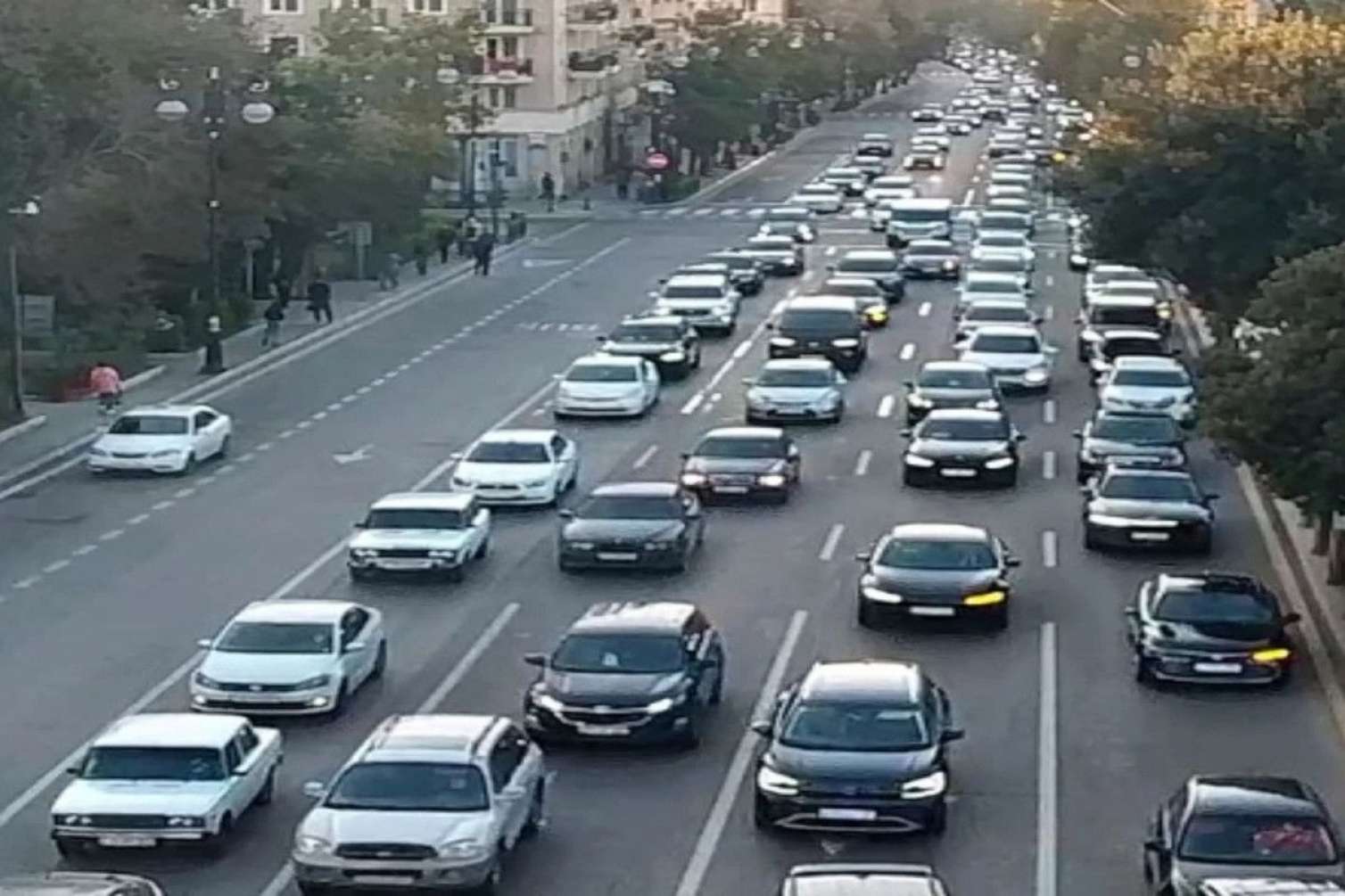 Yenə tıxac var - 9 yolda 