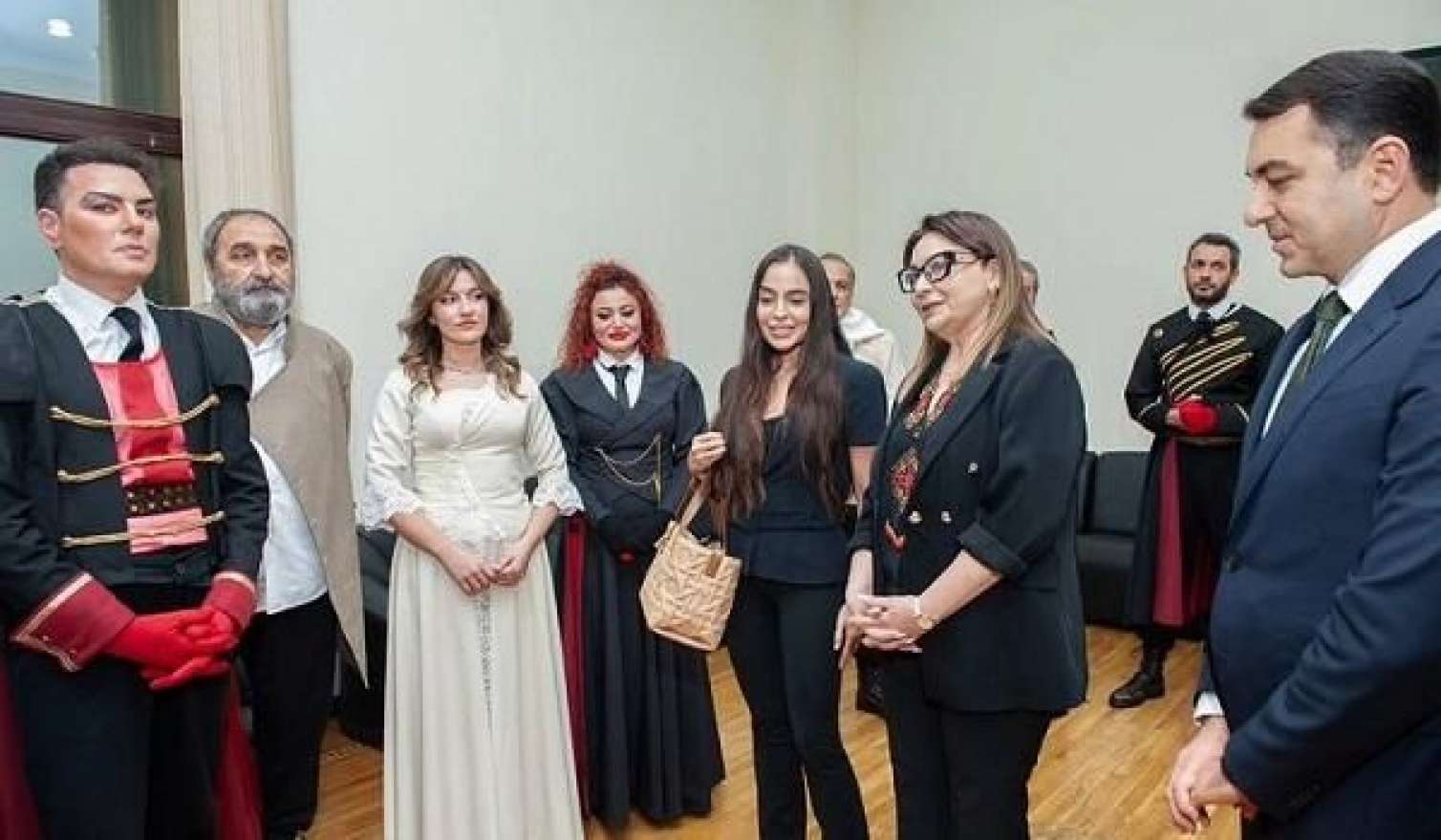 Leyla Əliyeva "İblis və..." tamaşasının premyerasında 