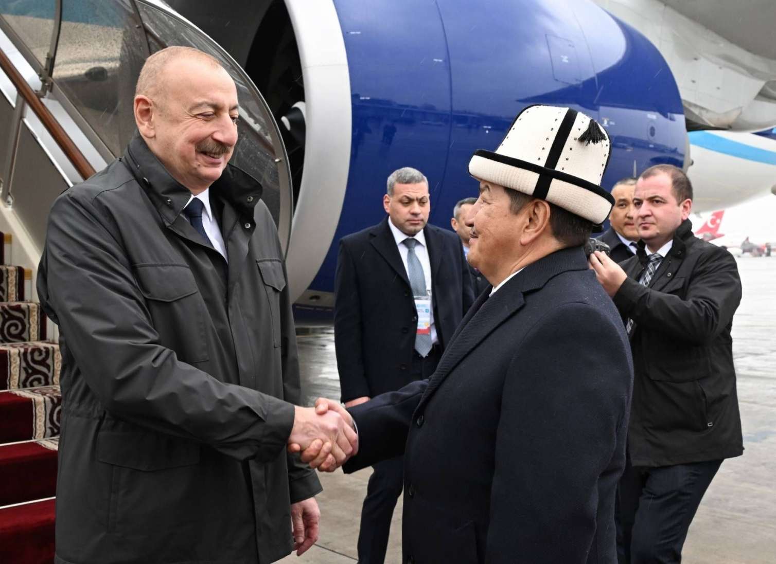 İlham Əliyev Qırğızıstana gedib 