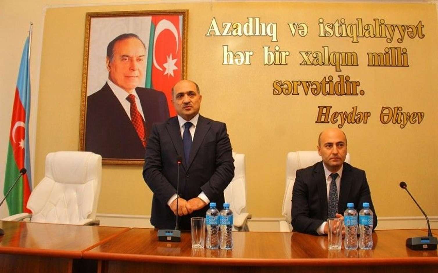 Texnologiya Universitetinin rektoru kollektivə təqdim edildi 