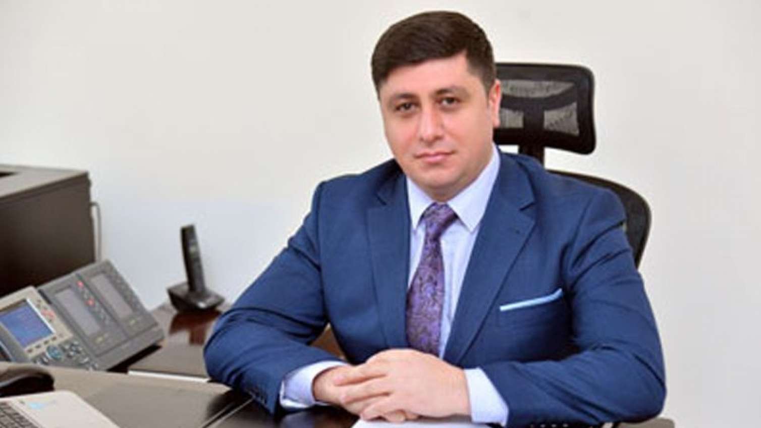 Nazir Orxan Kərimovu işdən çıxardı 
