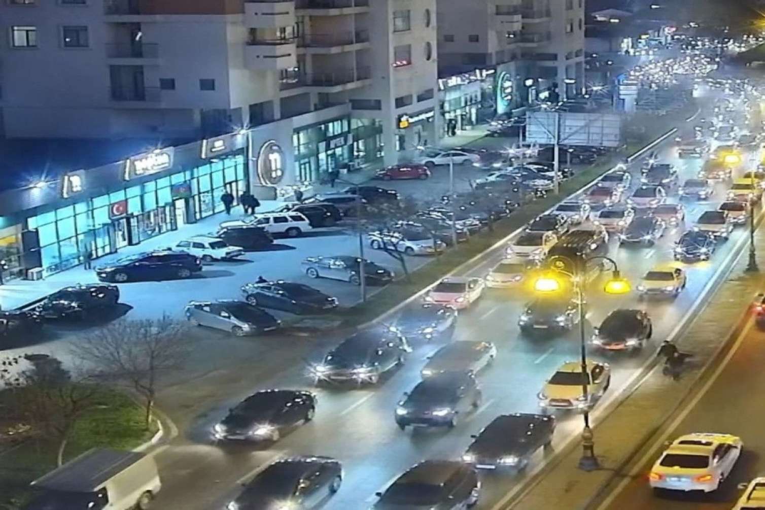 Bakıda sıxlıq olan yollar- SİYAHI 