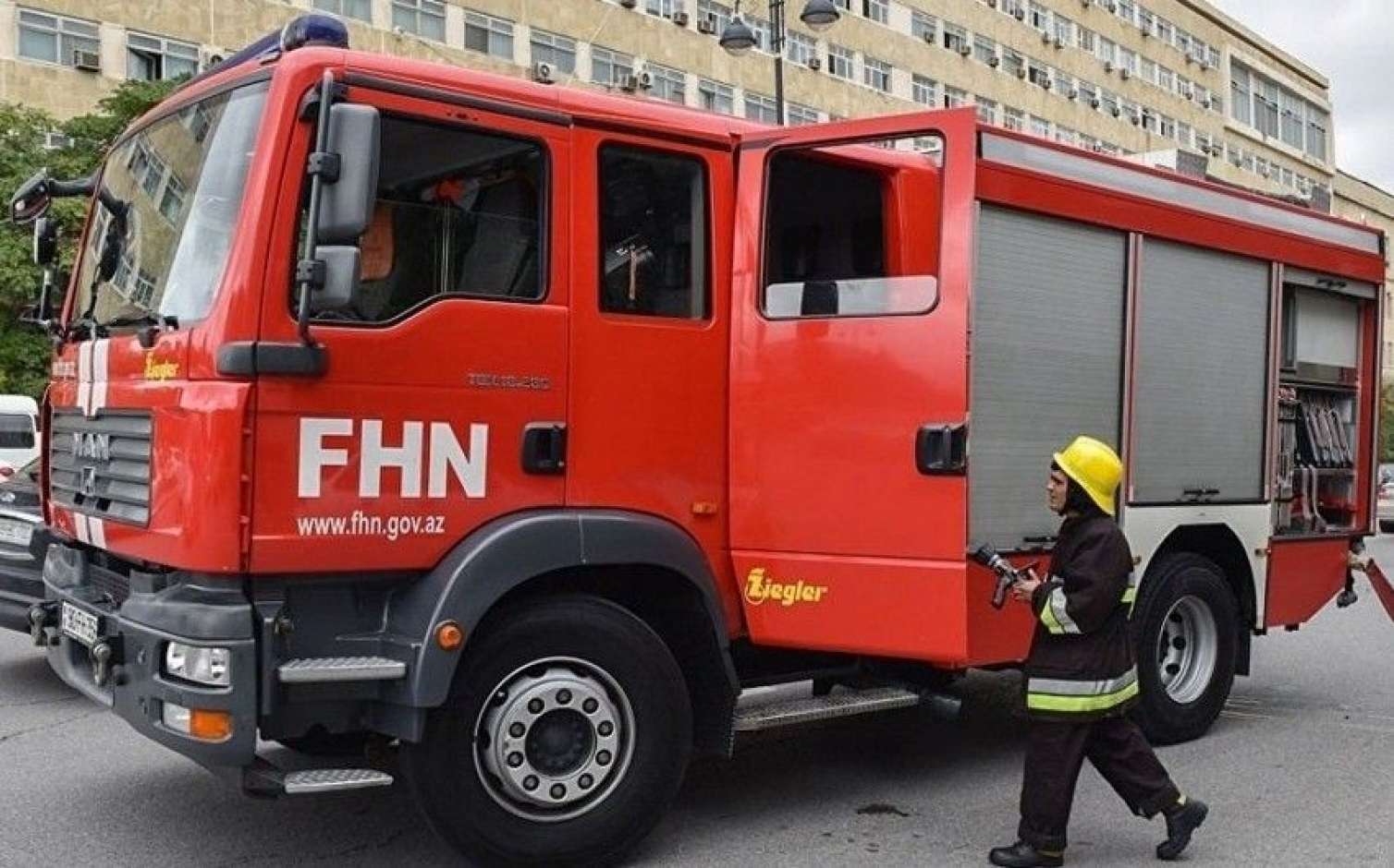 Bakıda yanğın oldu, xəsarət alan var 