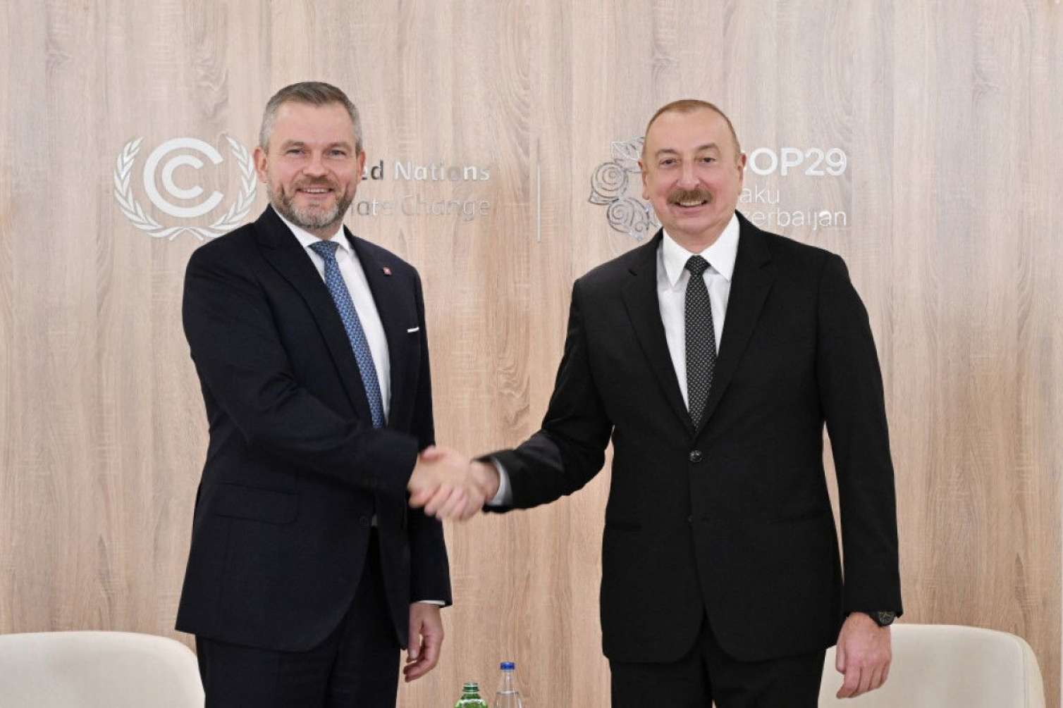 Dövlət başçısı Slovakiya Prezidenti ilə görüşdü 