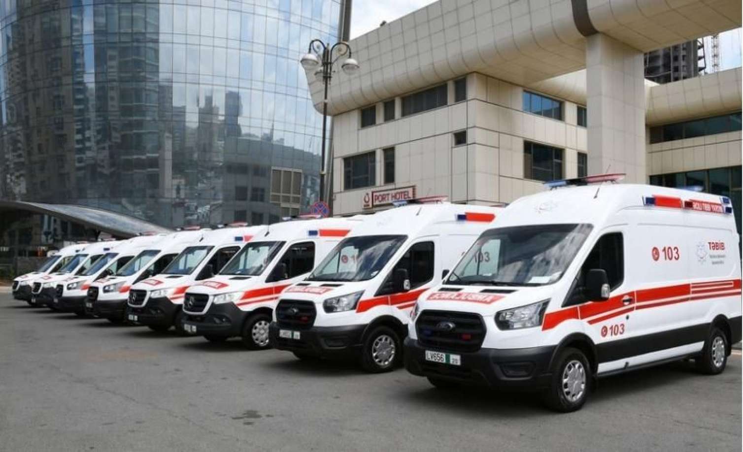 Vüqar Qurbanov: Pik saatlarda əlavə təcili yardım briqadaları işə cəlb olunur  