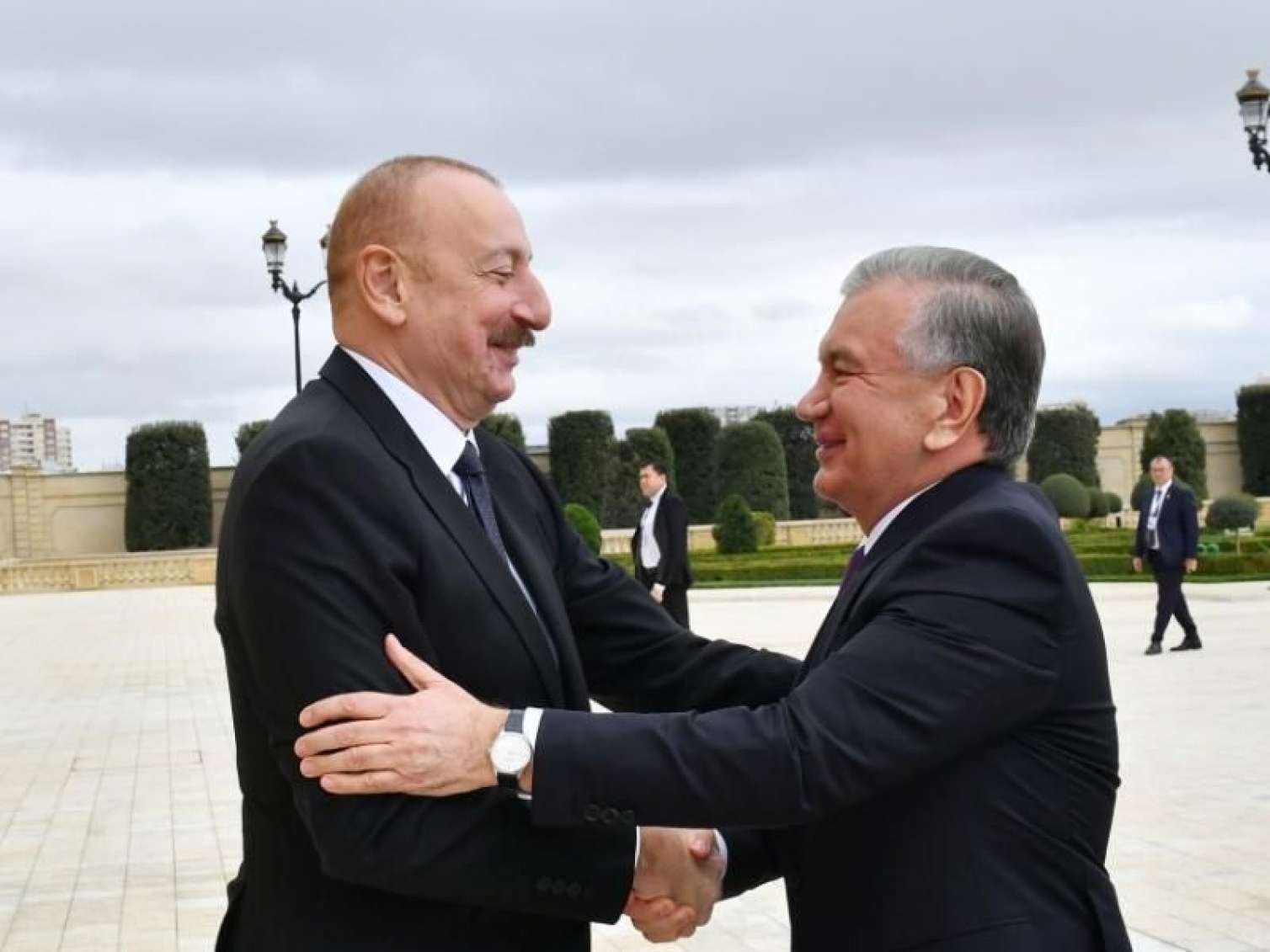 Prezidentlər Xankəndidə tikiş fabrikinin açılışını etdilər 