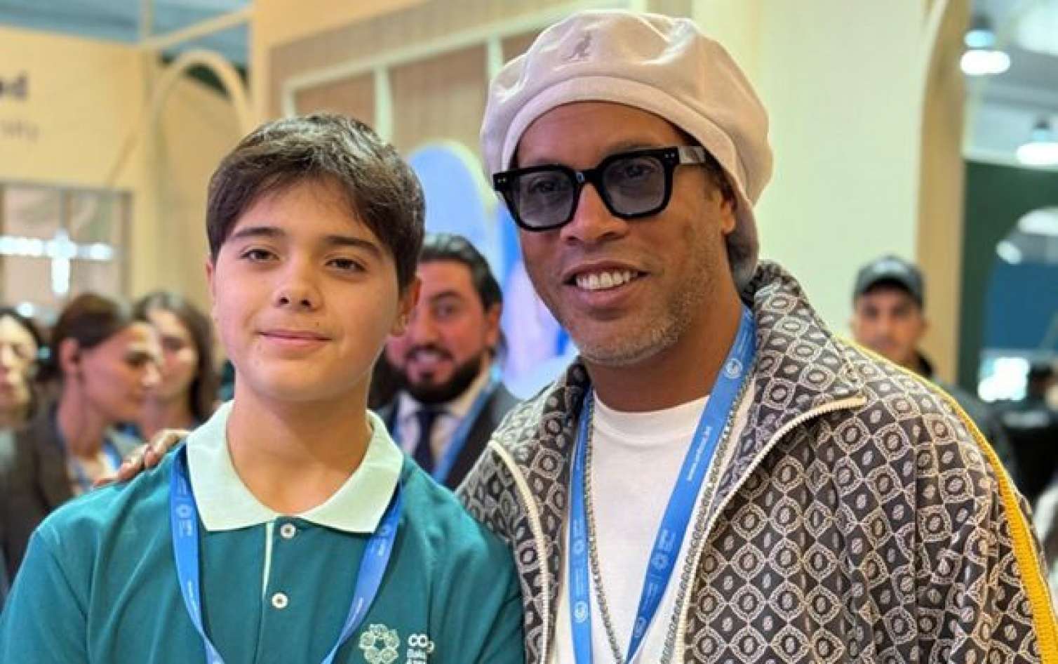 Prezidentin nəvəsi Ronaldinyo ilə - FOTO 