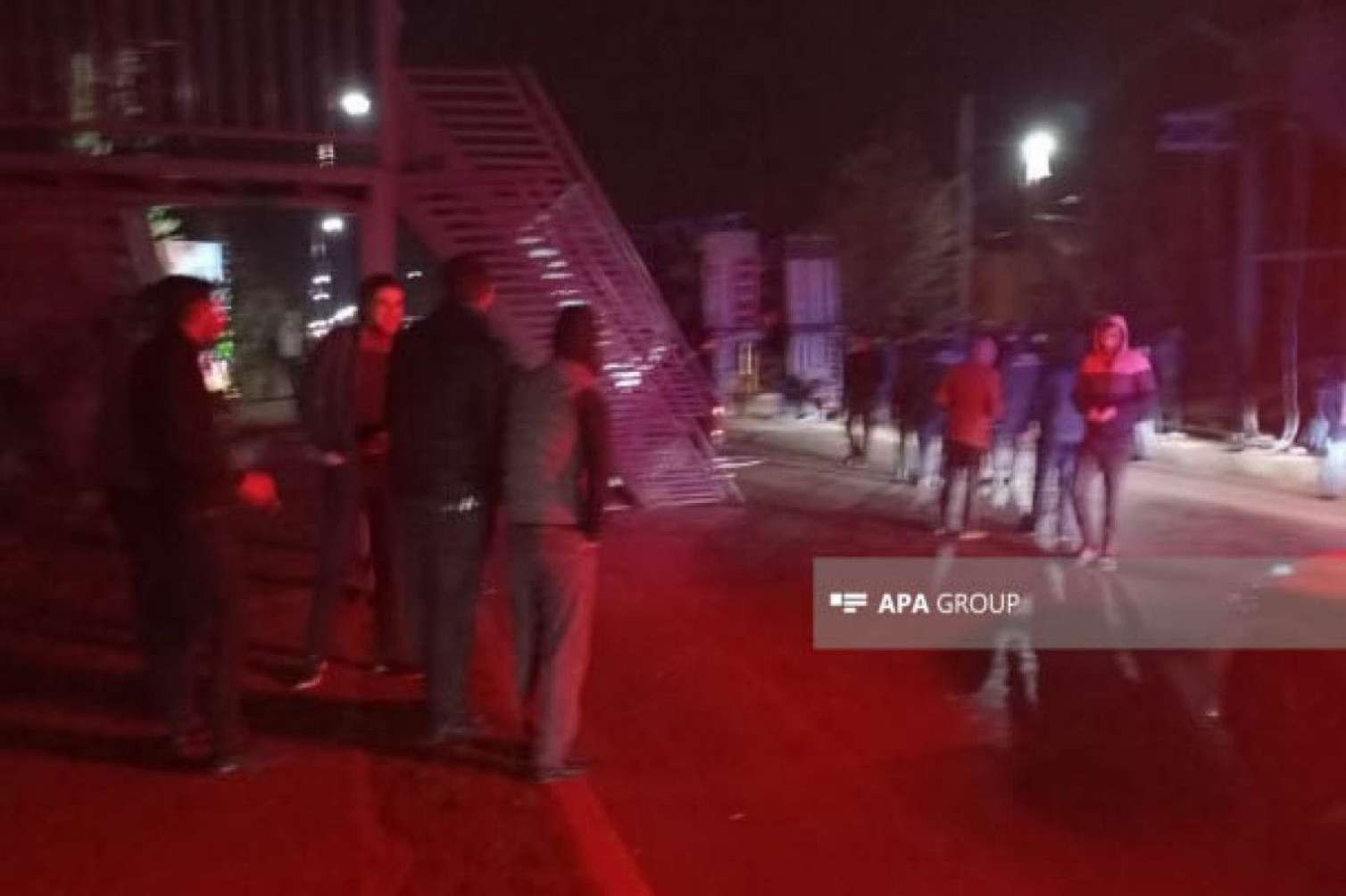 Yeni inşa olunan yerüstü keçidi aşdı - Yol bağlandı - FOTO 
