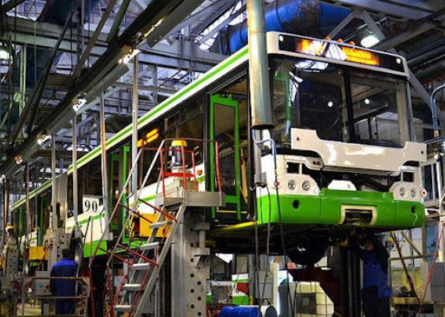 Avtobus istehsalı ƏDV və gömrük rüsümundan azad edildi 