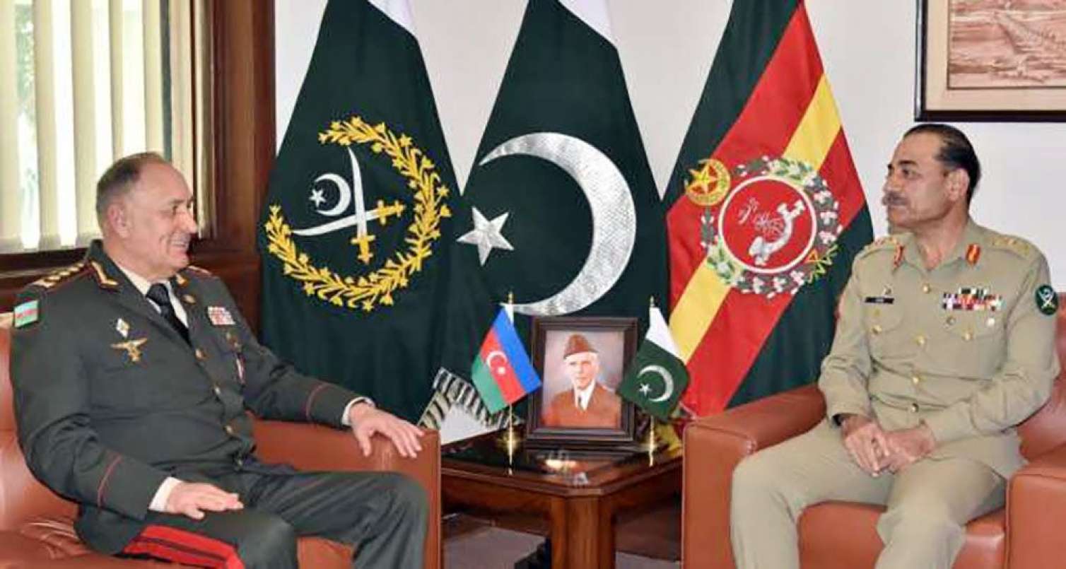 Kərim Vəliyev pakistanlı generalla görüşdü 