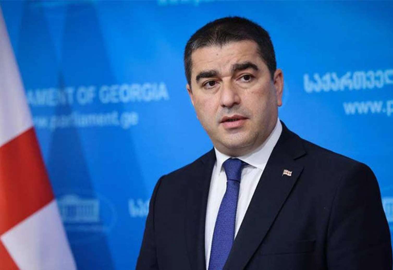 Papuaşvili : "Korrupsiya ilə məşğul olan insanlardan dərs almaq istəmirik" 