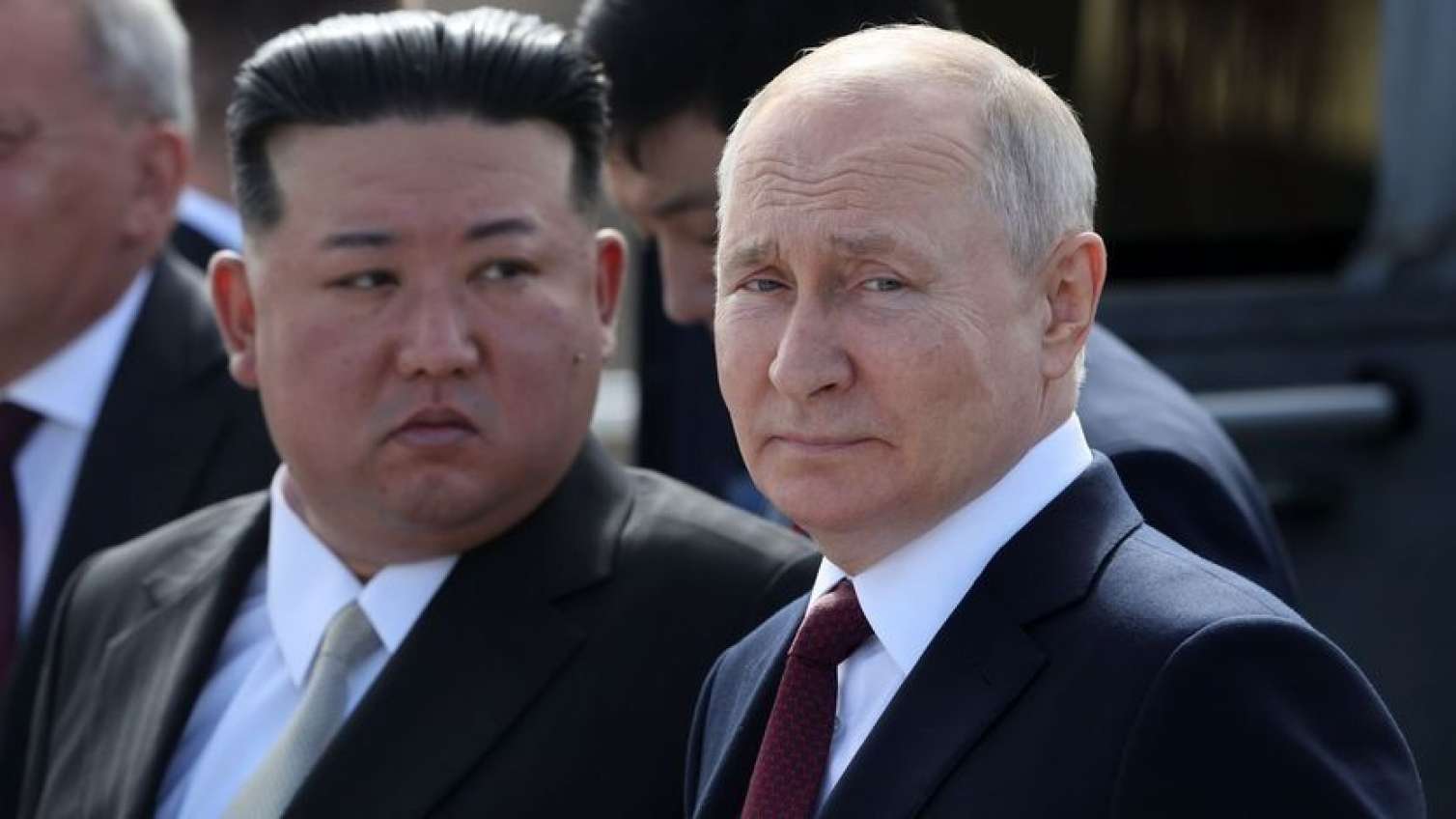 Putin Kim Çenə nadir tapılan heyvanlar göndərdi 