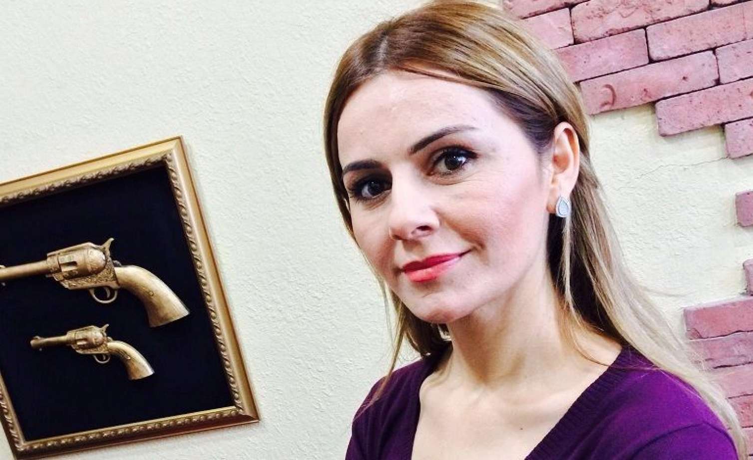 Qənirə Ataşovanın "yazışma" görüntüləri: Jurnalistdən SƏRT REAKSİYA/FOTO 