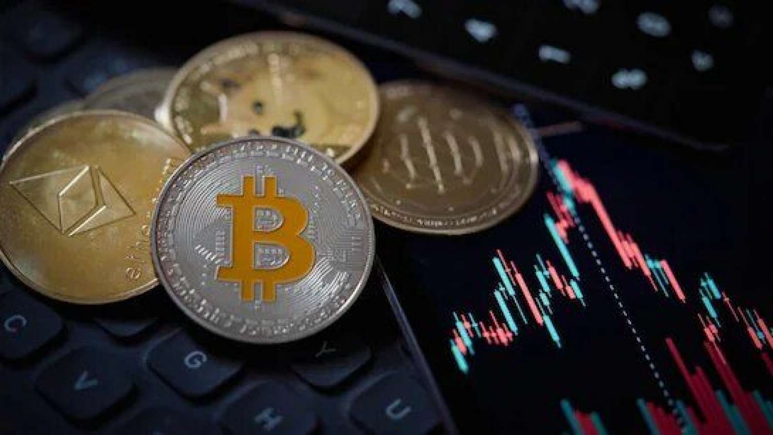 Bitkoin yeni rekord dəyər qazandı 