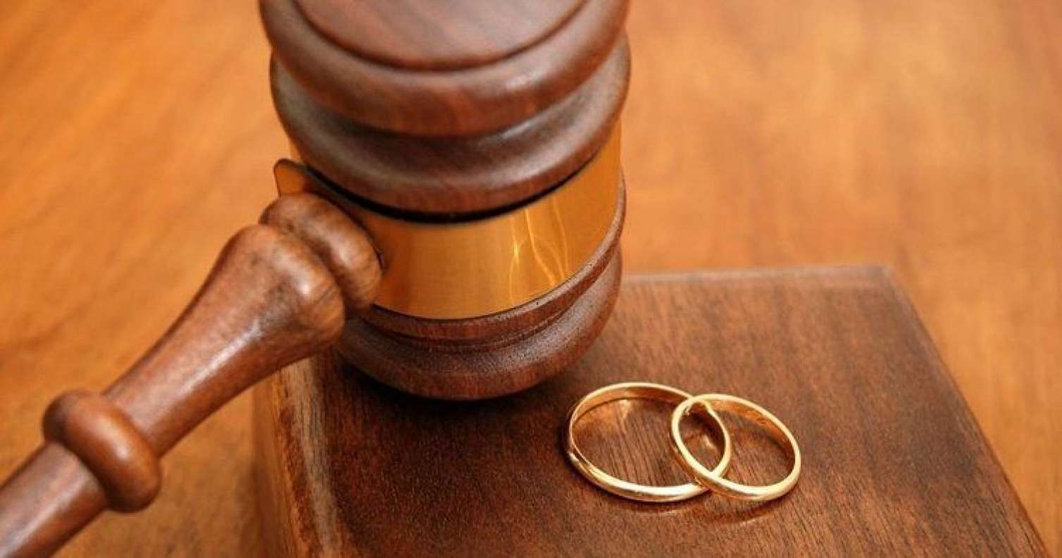 Bakıda bir ay əvvəl evlənən milyoner cütlük boşandı 