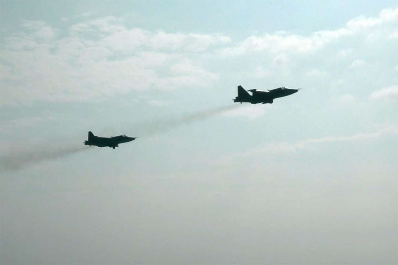 Su-25 və Su-25 ML hücum təyyarələri səmaya qalxdı - TƏLİM GÖRÜNTÜLƏRİ 
