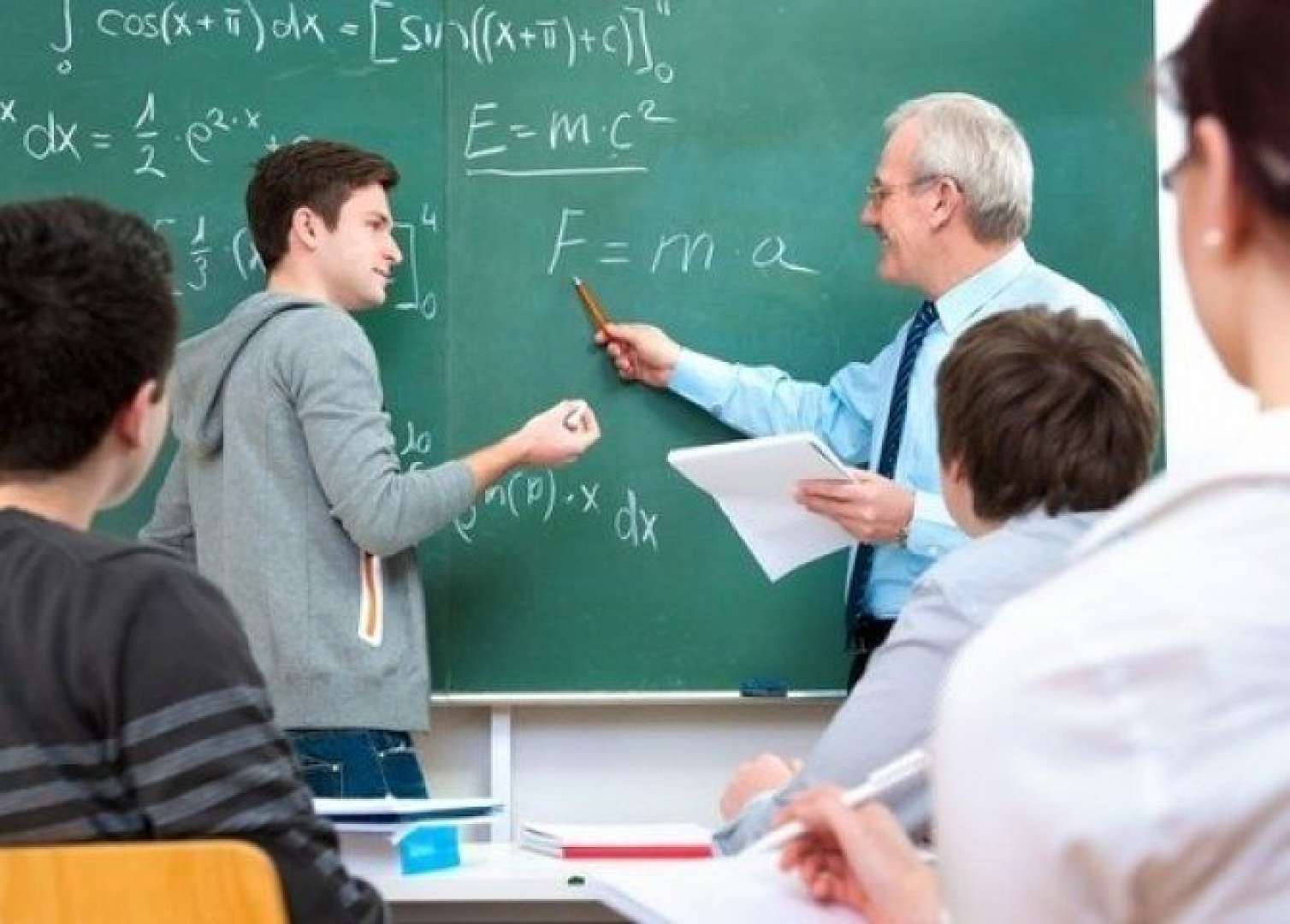 65 yaşını keçən müəllimlərlə bağlı rəsmi AÇIQLAMA 