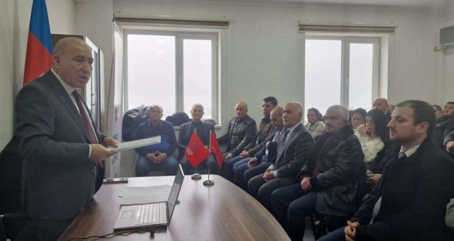 Sabiq baş nazirin partiyasına pul ayrıldı 