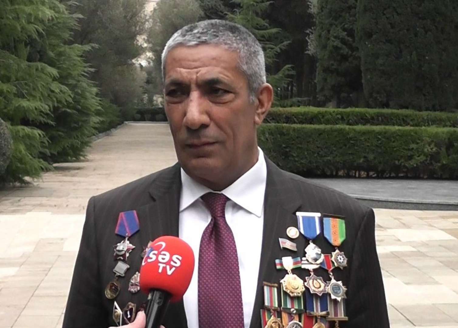 Yarım vedrə müxalifətçilik 