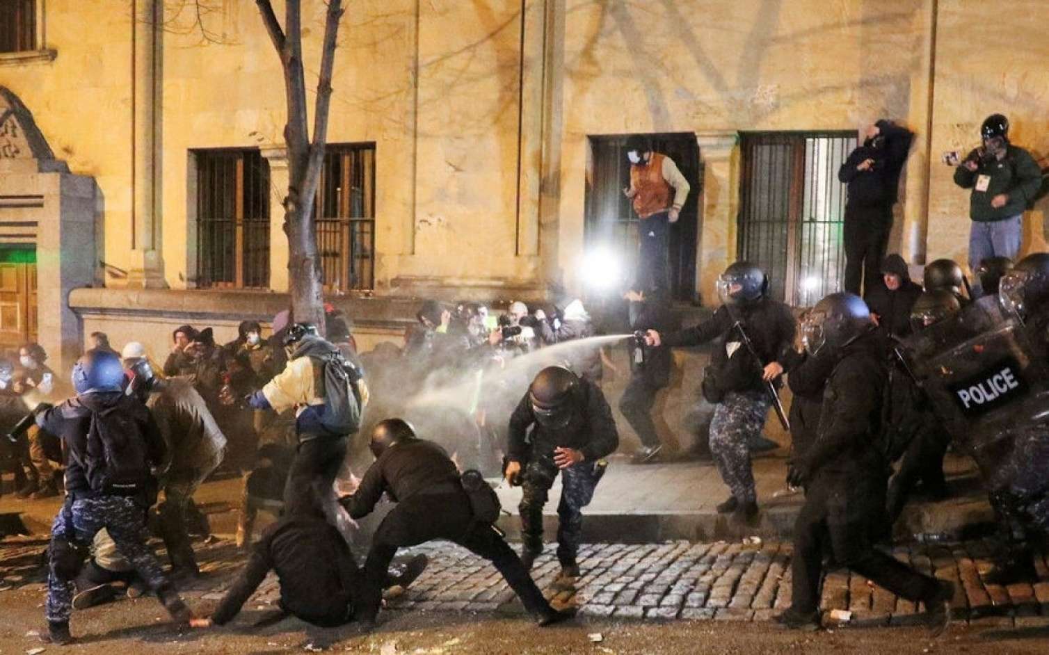 Gürcüstanda  200-dən çox etirazçı saxlanıldı - VİDEO 