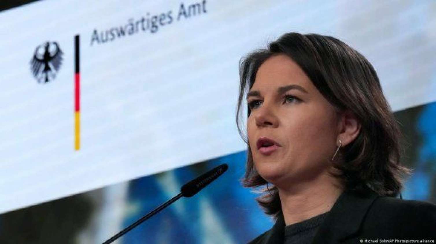 Berbok Rusiyaya dəstəyi ilə bağlı Çinə XƏBƏRDARLIQ ETDİ 